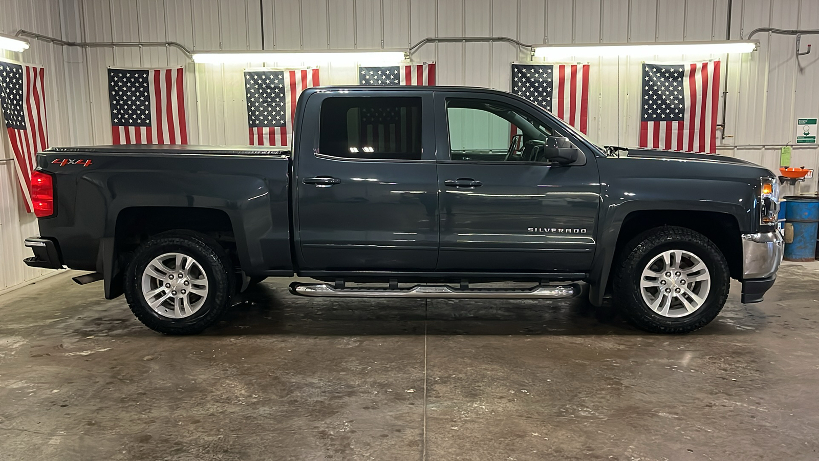 2018 Chevrolet Silverado 1500 LT 2