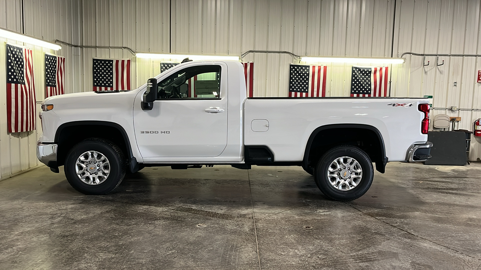 2025 Chevrolet Silverado 3500HD LT 10