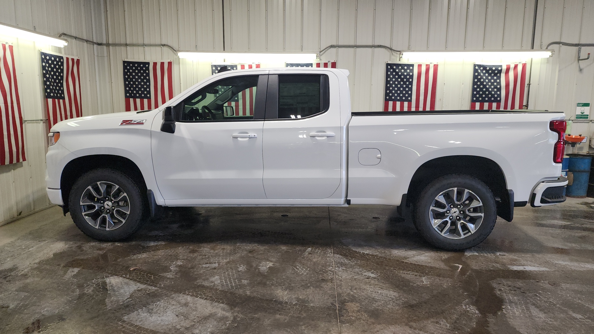 2024 Chevrolet Silverado 1500 RST 6