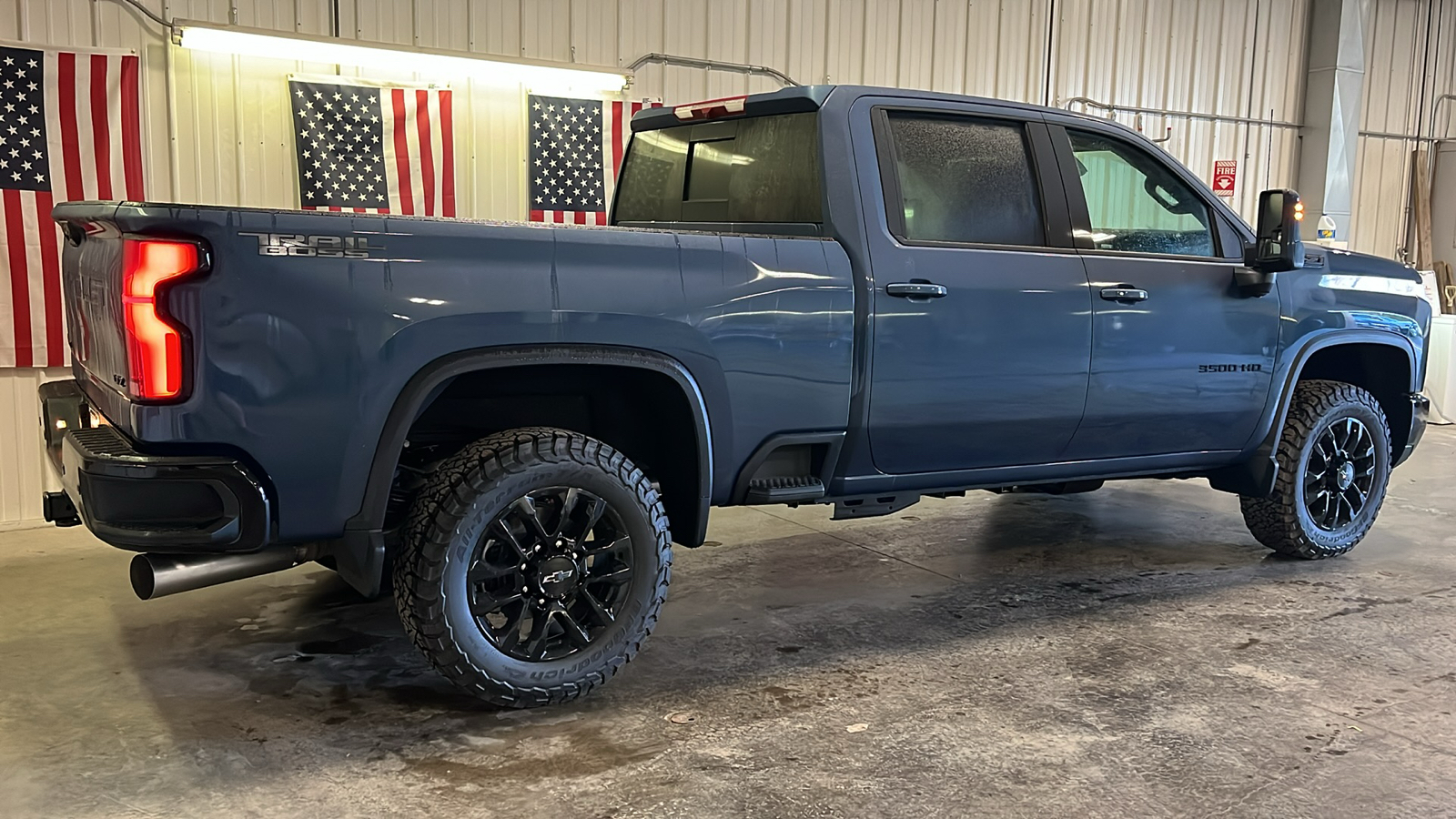 2025 Chevrolet Silverado 3500HD LTZ 4