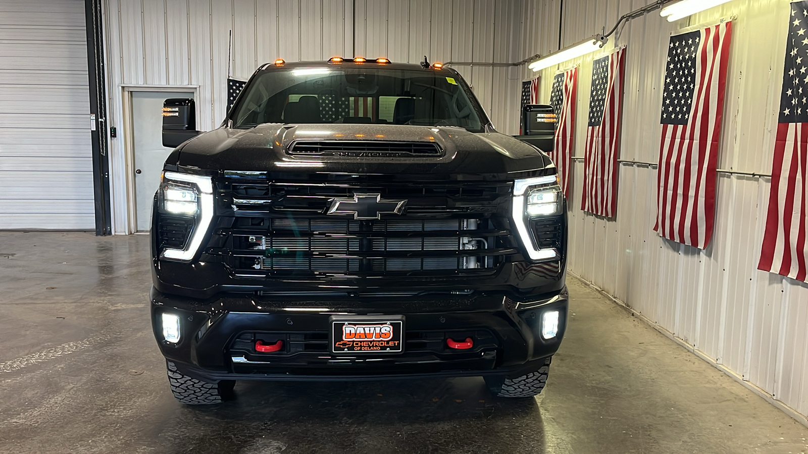 2025 Chevrolet Silverado 3500HD LTZ 8