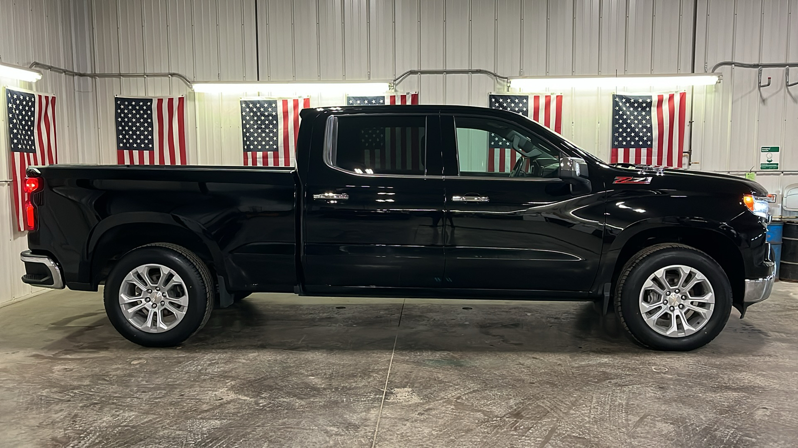 2022 Chevrolet Silverado 1500 LTZ 2