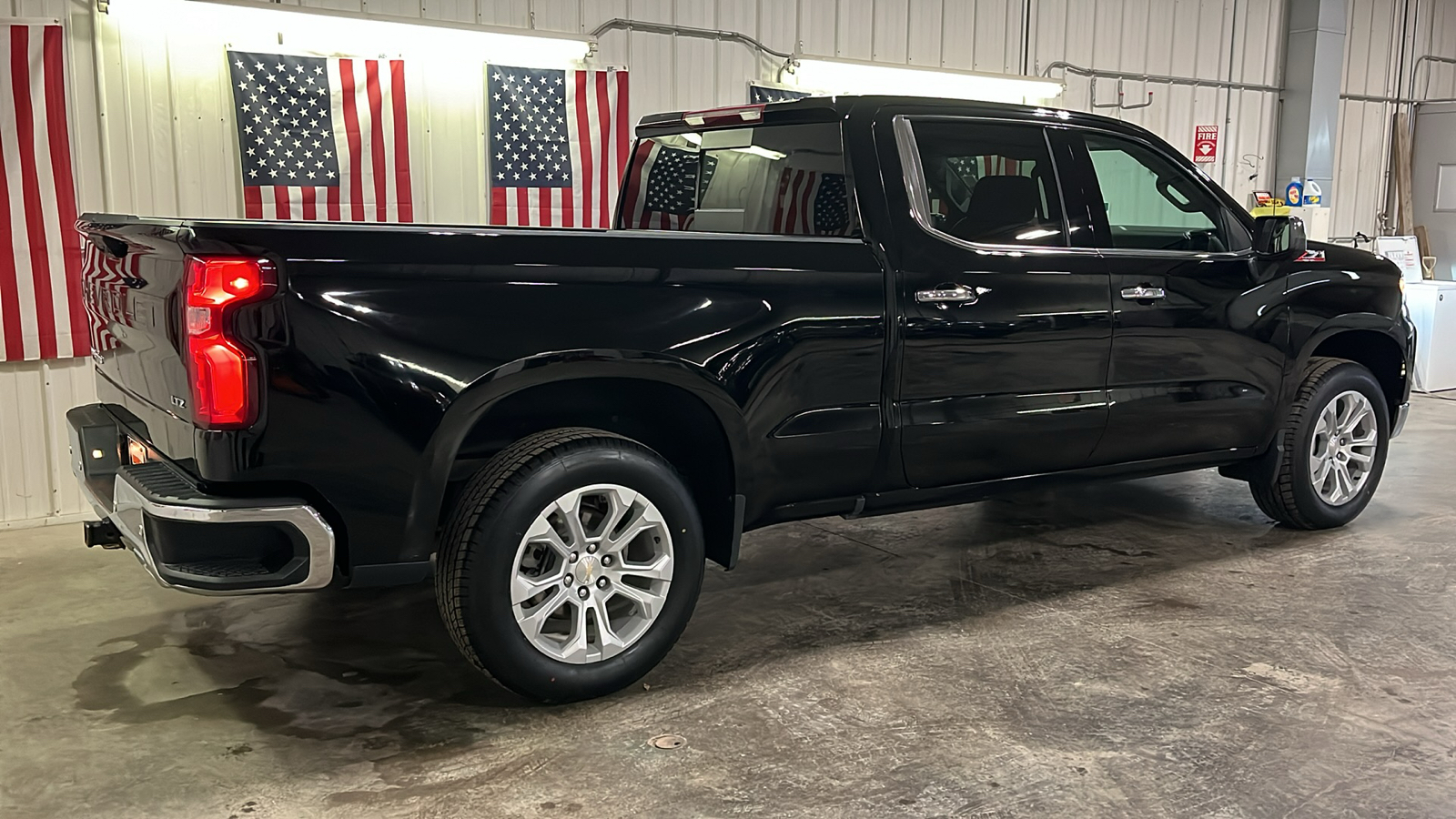 2022 Chevrolet Silverado 1500 LTZ 3