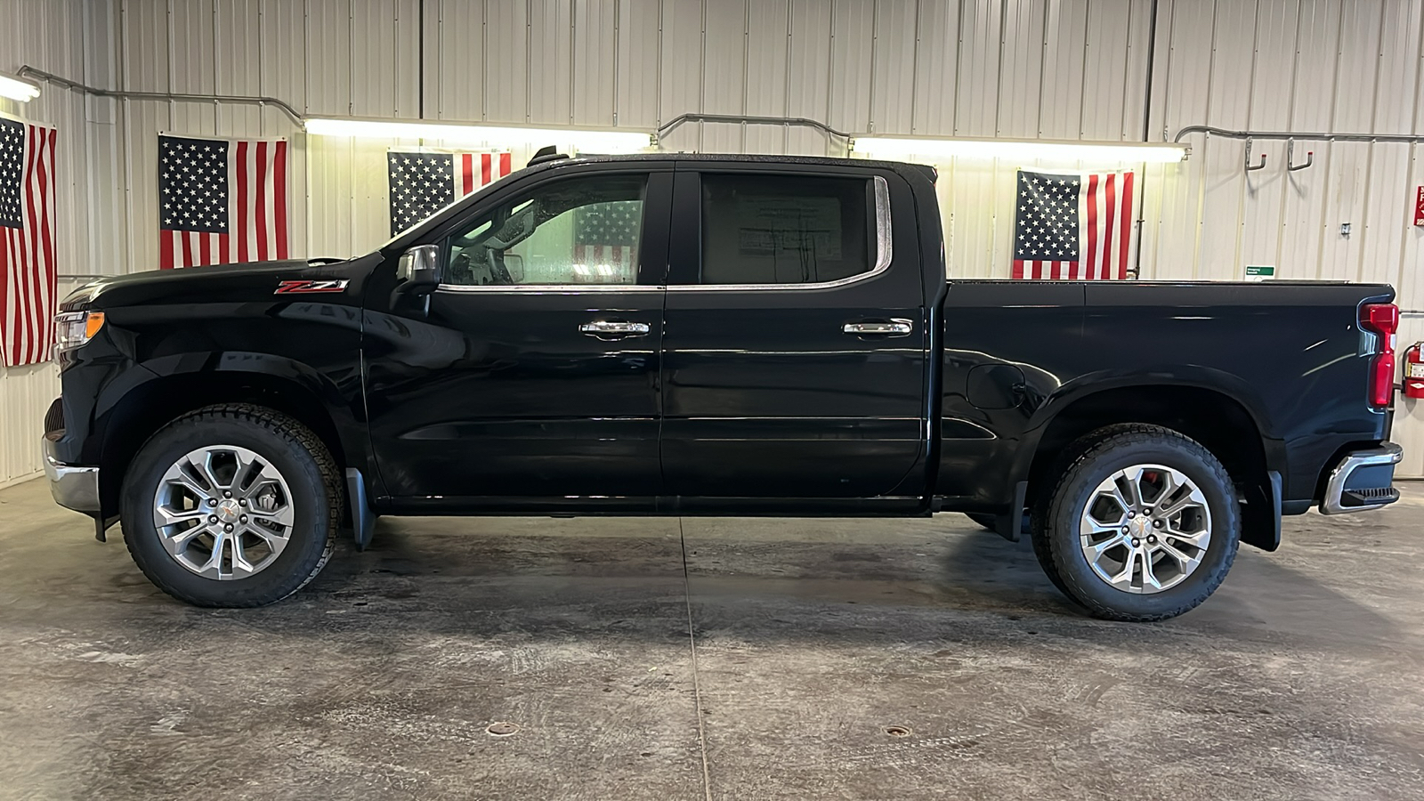 2025 Chevrolet Silverado 1500 LTZ 6