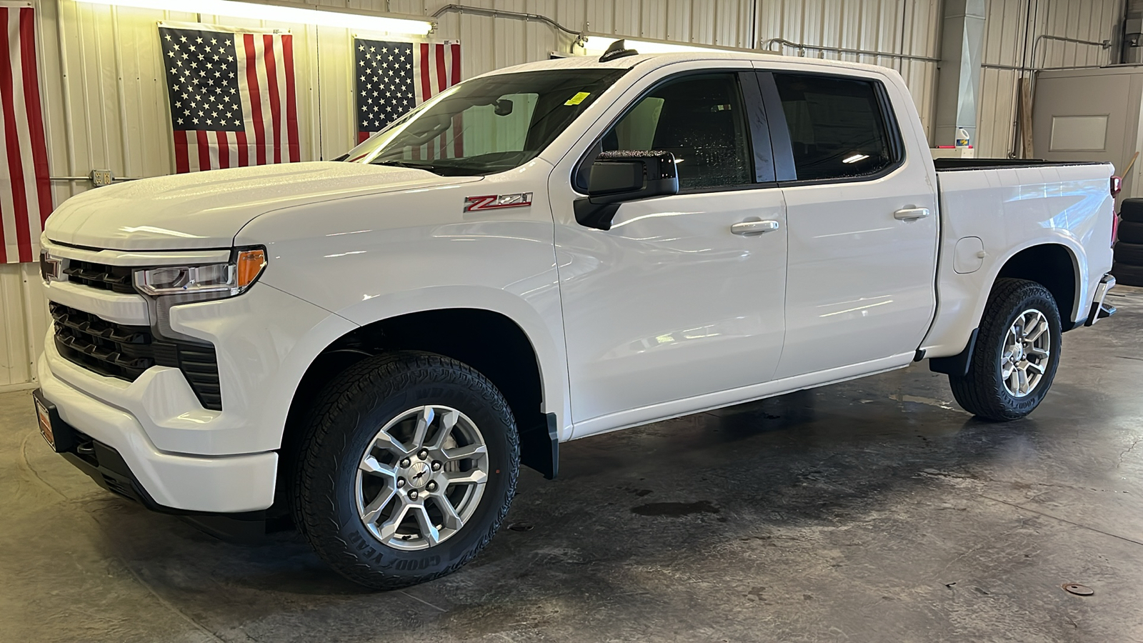 2025 Chevrolet Silverado 1500 RST 8