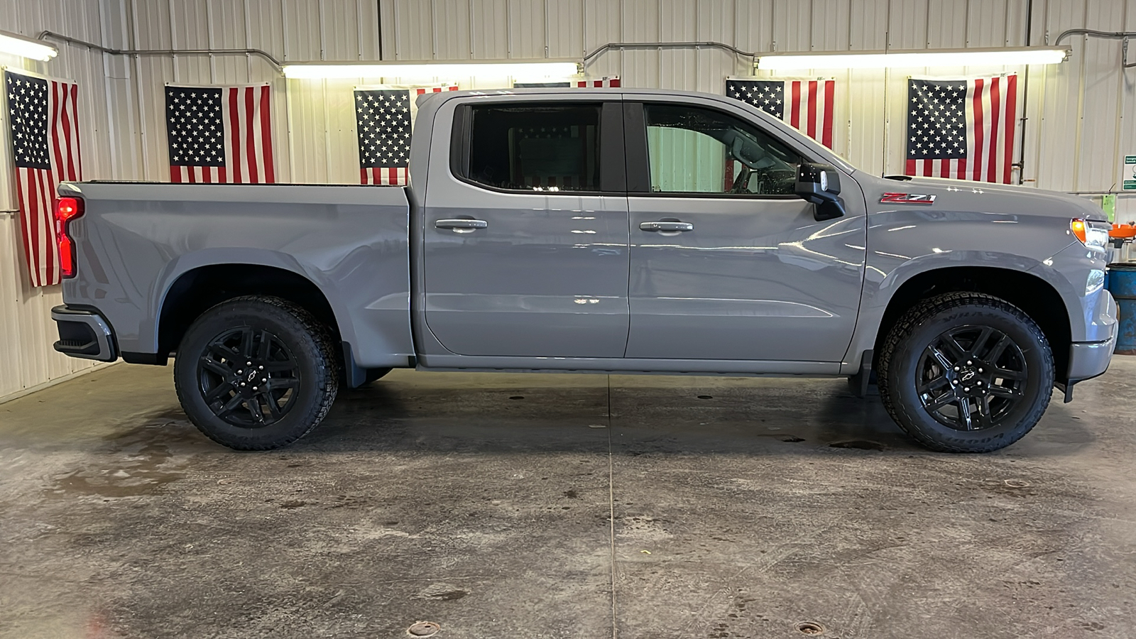 2025 Chevrolet Silverado 1500 RST 2