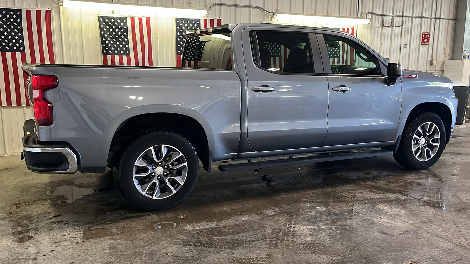 2021 Chevrolet Silverado 1500 LT 3