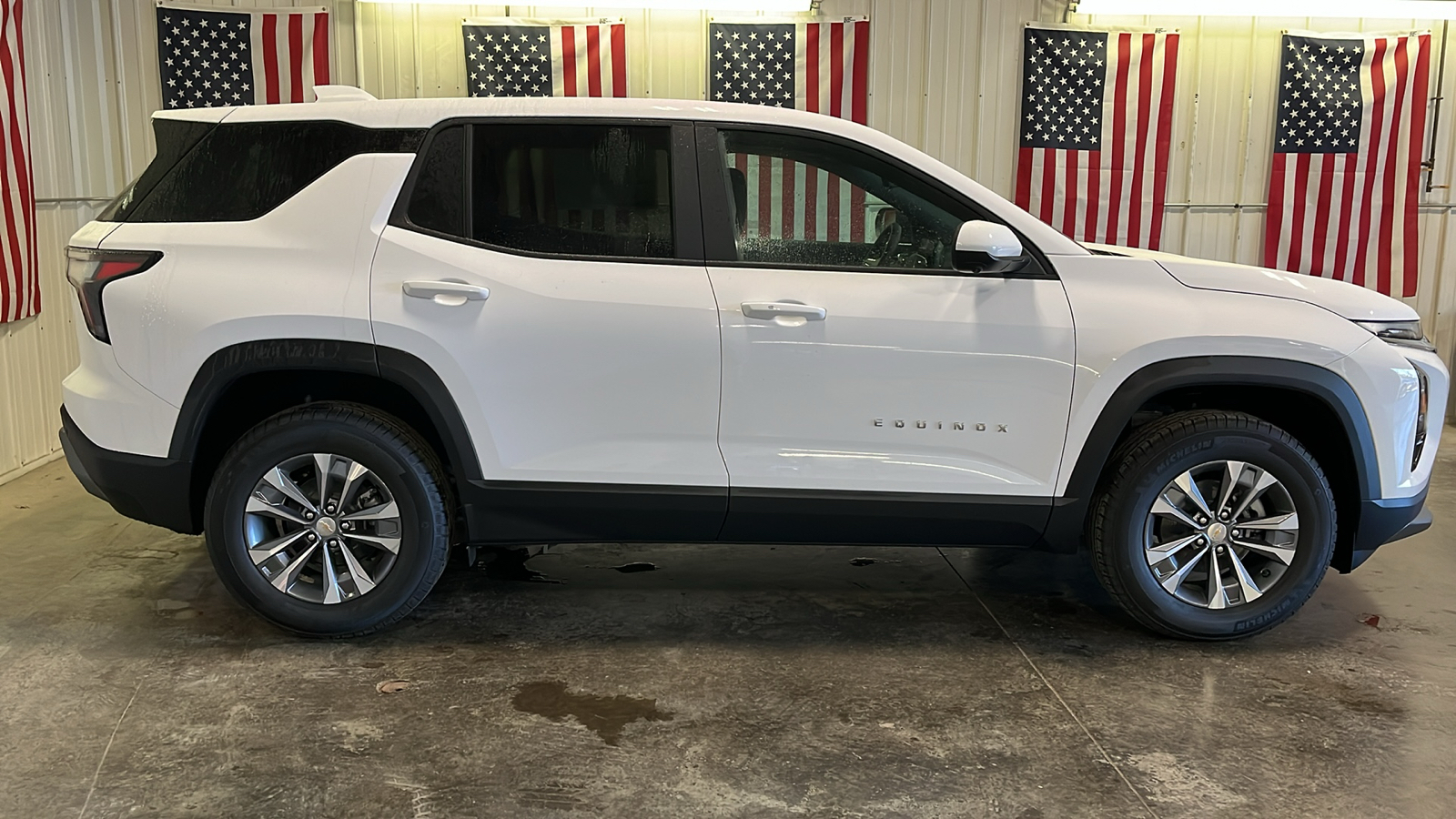 2025 Chevrolet Equinox AWD LT 2