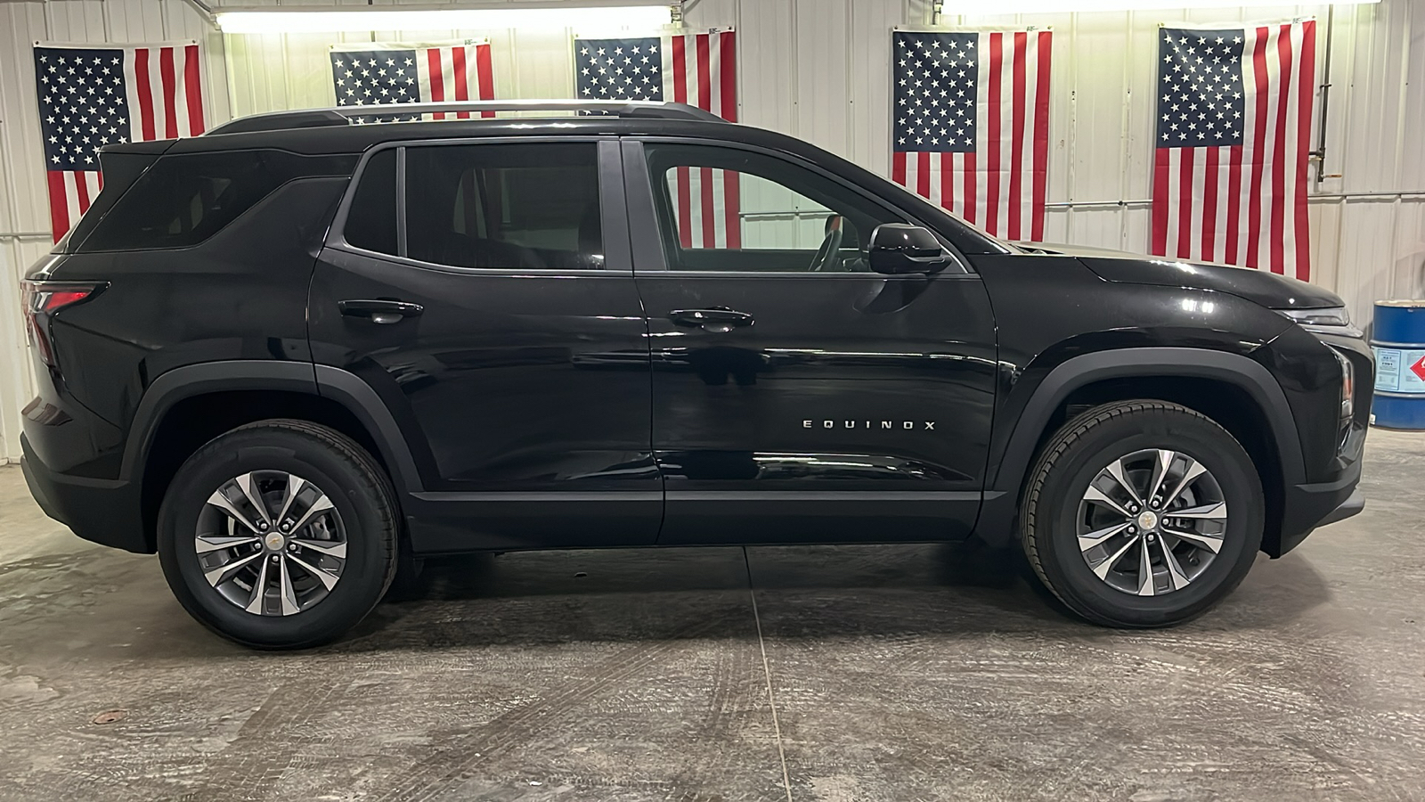 2025 Chevrolet Equinox AWD LT 2