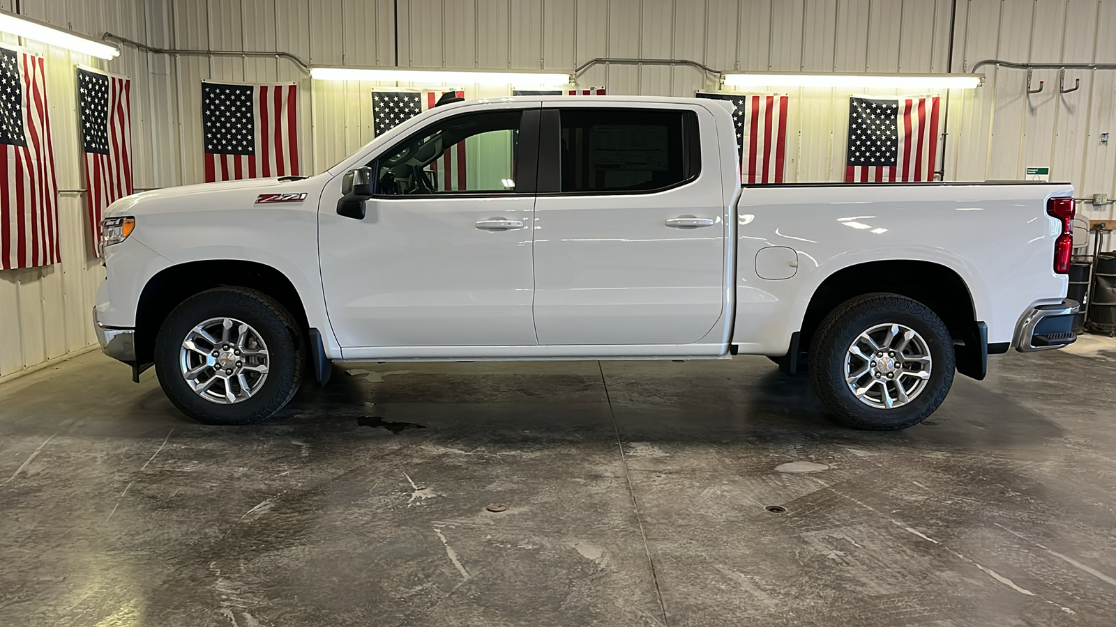 2025 Chevrolet Silverado 1500 LT 7