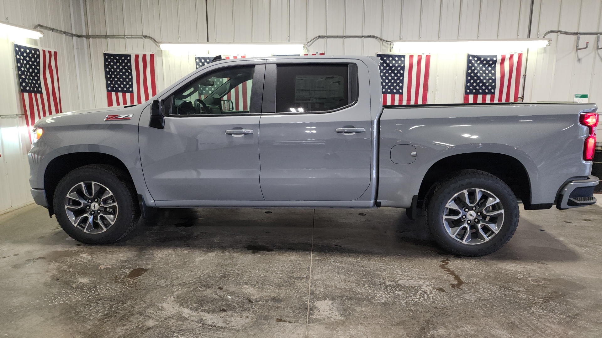 2025 Chevrolet Silverado 1500 RST 3