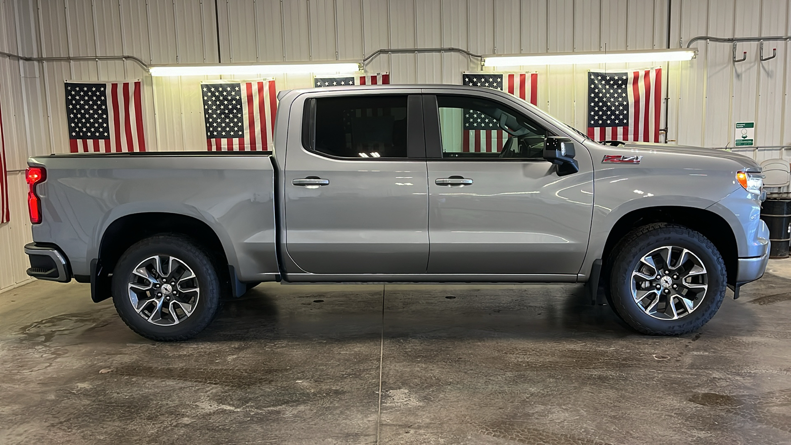 2025 Chevrolet Silverado 1500 RST 2