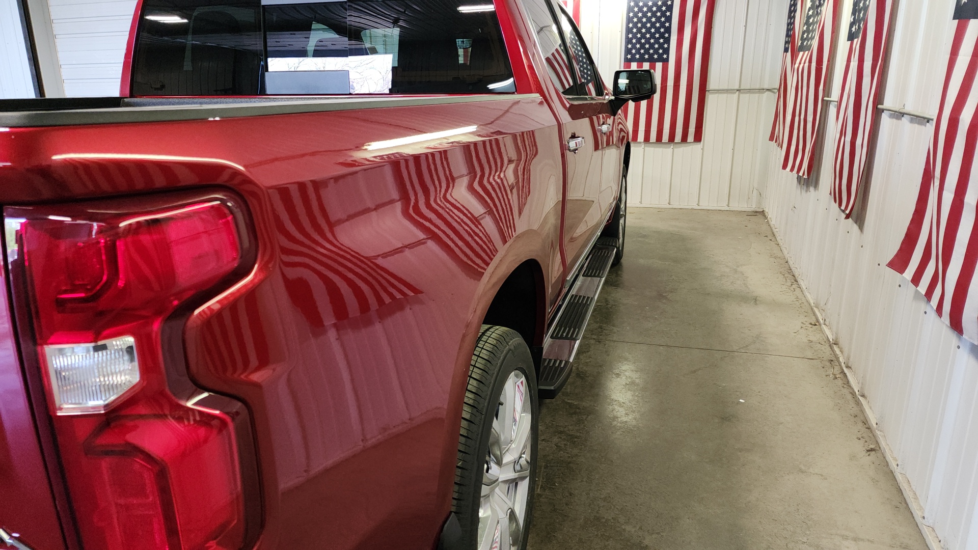 2025 Chevrolet Silverado 1500 High Country 10