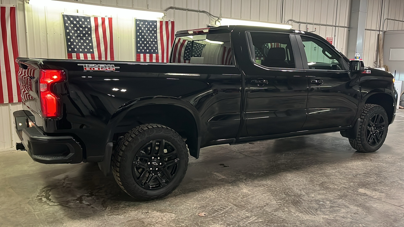 2024 Chevrolet Silverado 1500 LT Trail Boss 3