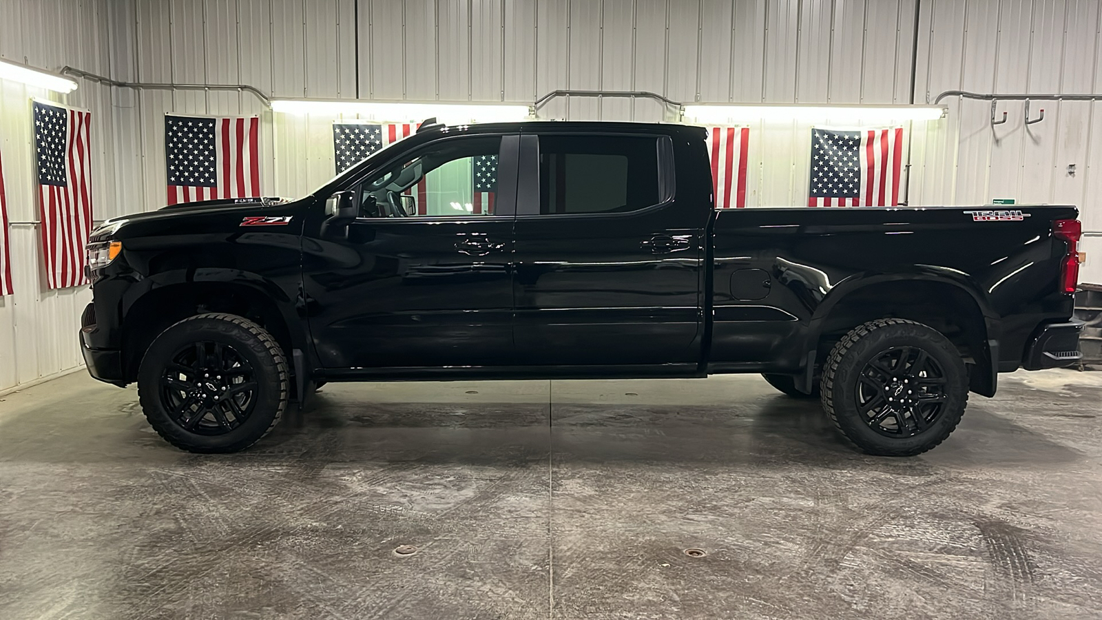 2024 Chevrolet Silverado 1500 LT Trail Boss 6