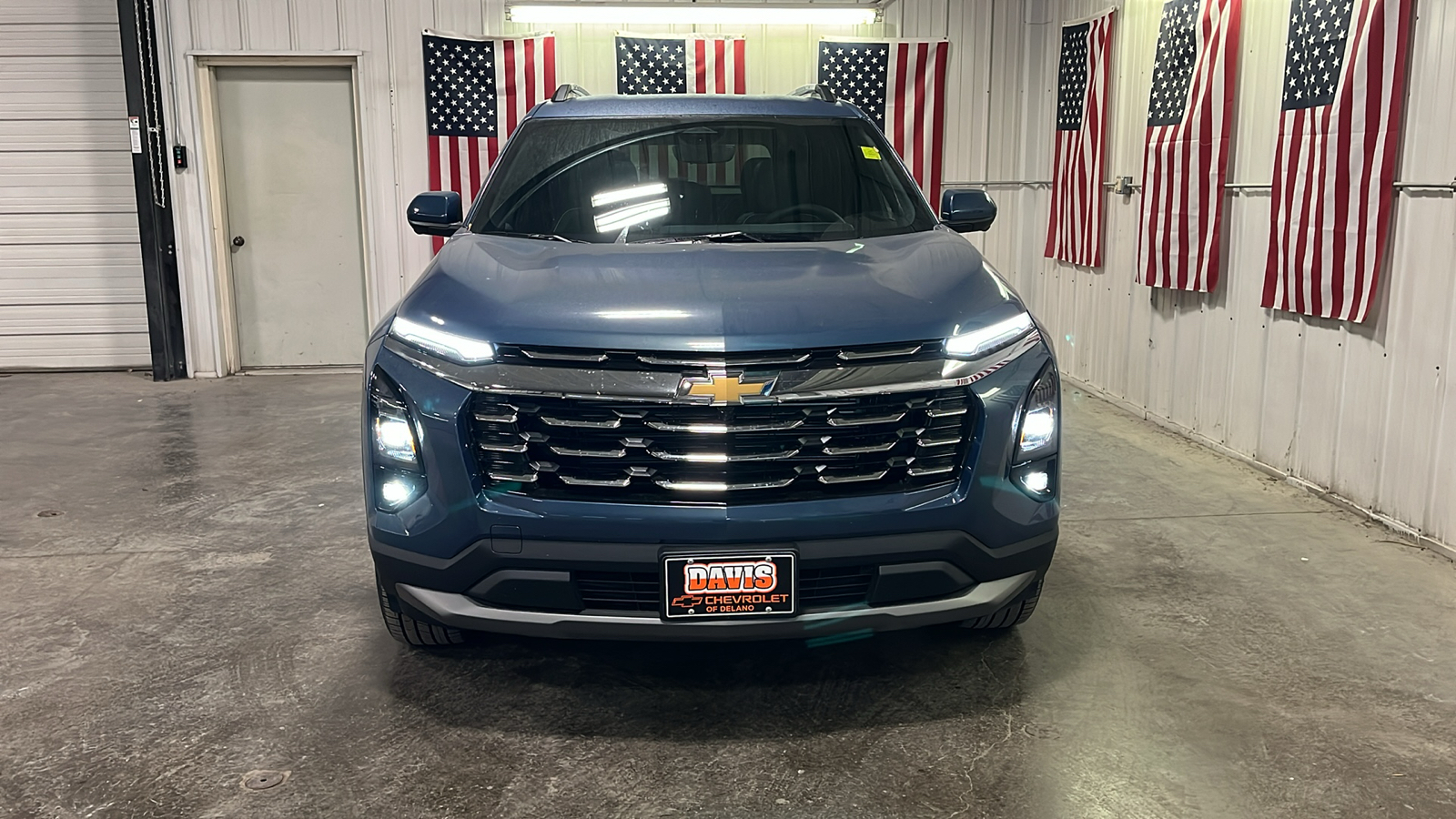 2025 Chevrolet Equinox AWD LT 8