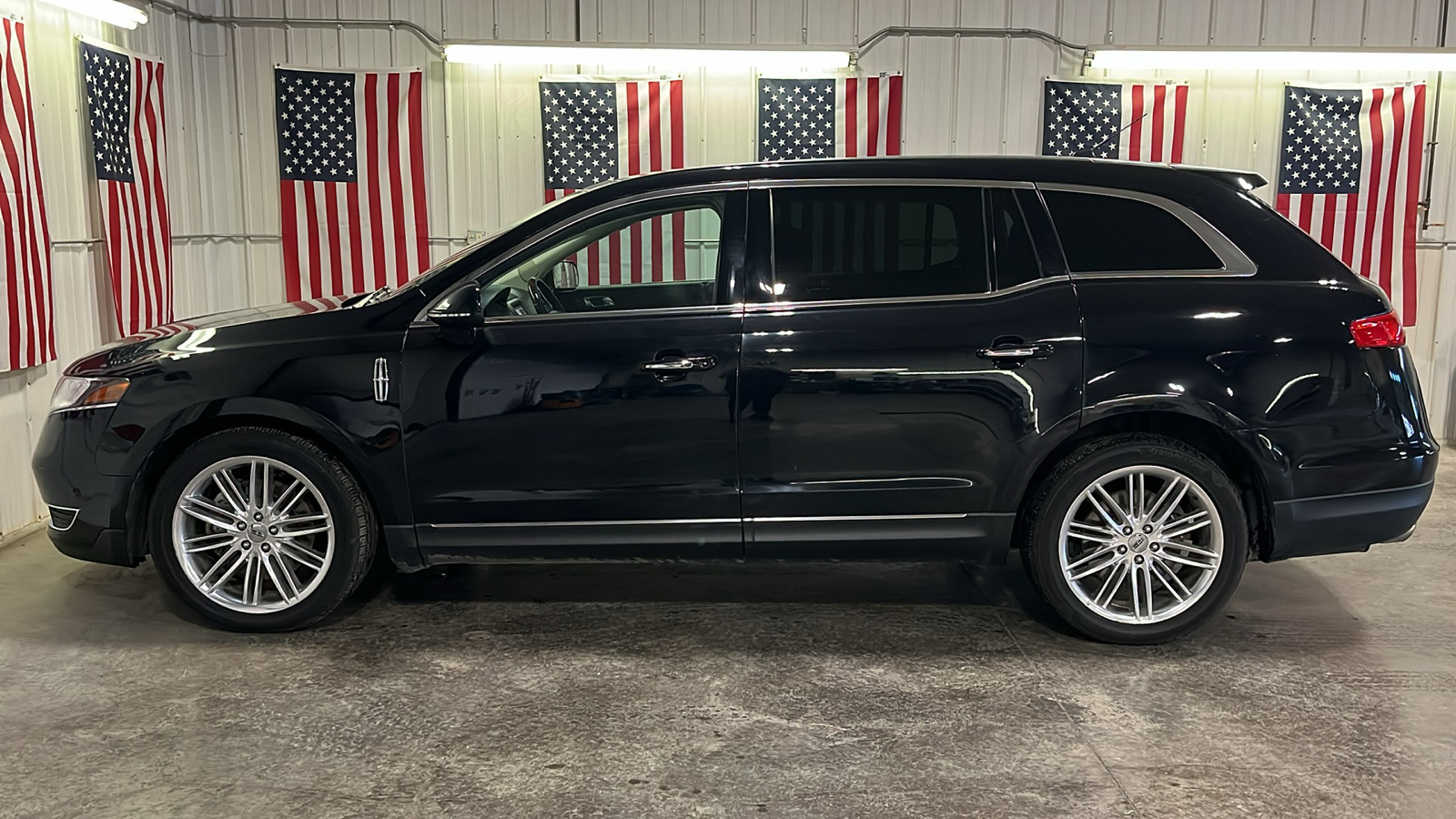 2019 Lincoln MKT Reserve 6