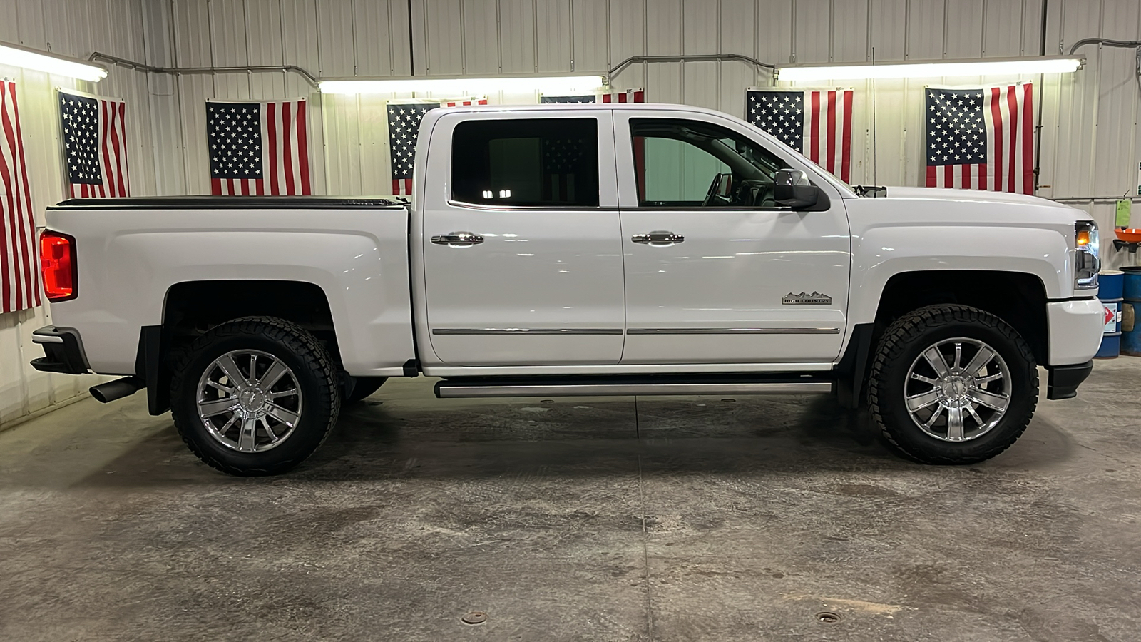 2016 Chevrolet Silverado 1500 High Country 2