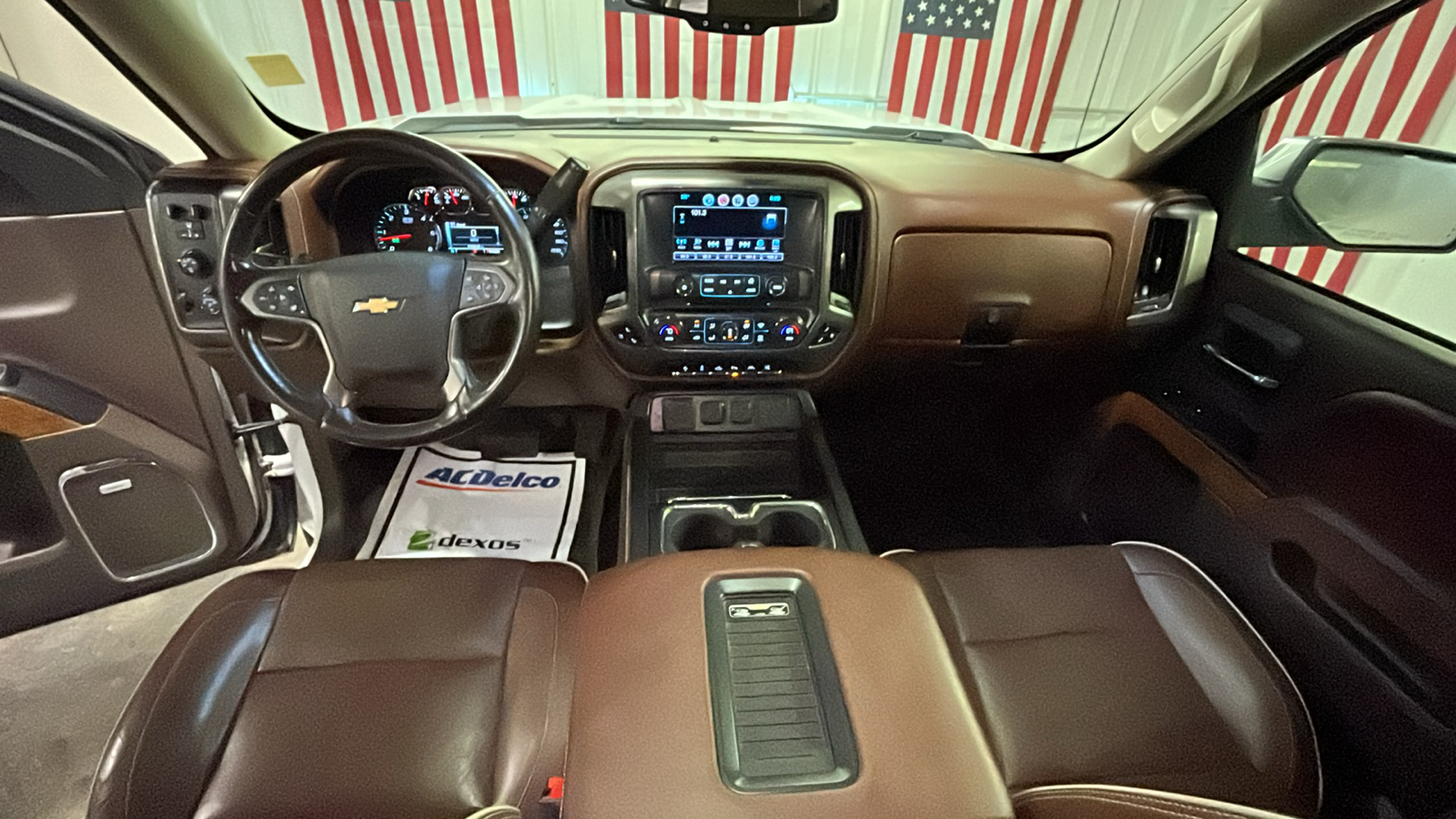 2016 Chevrolet Silverado 1500 High Country 10