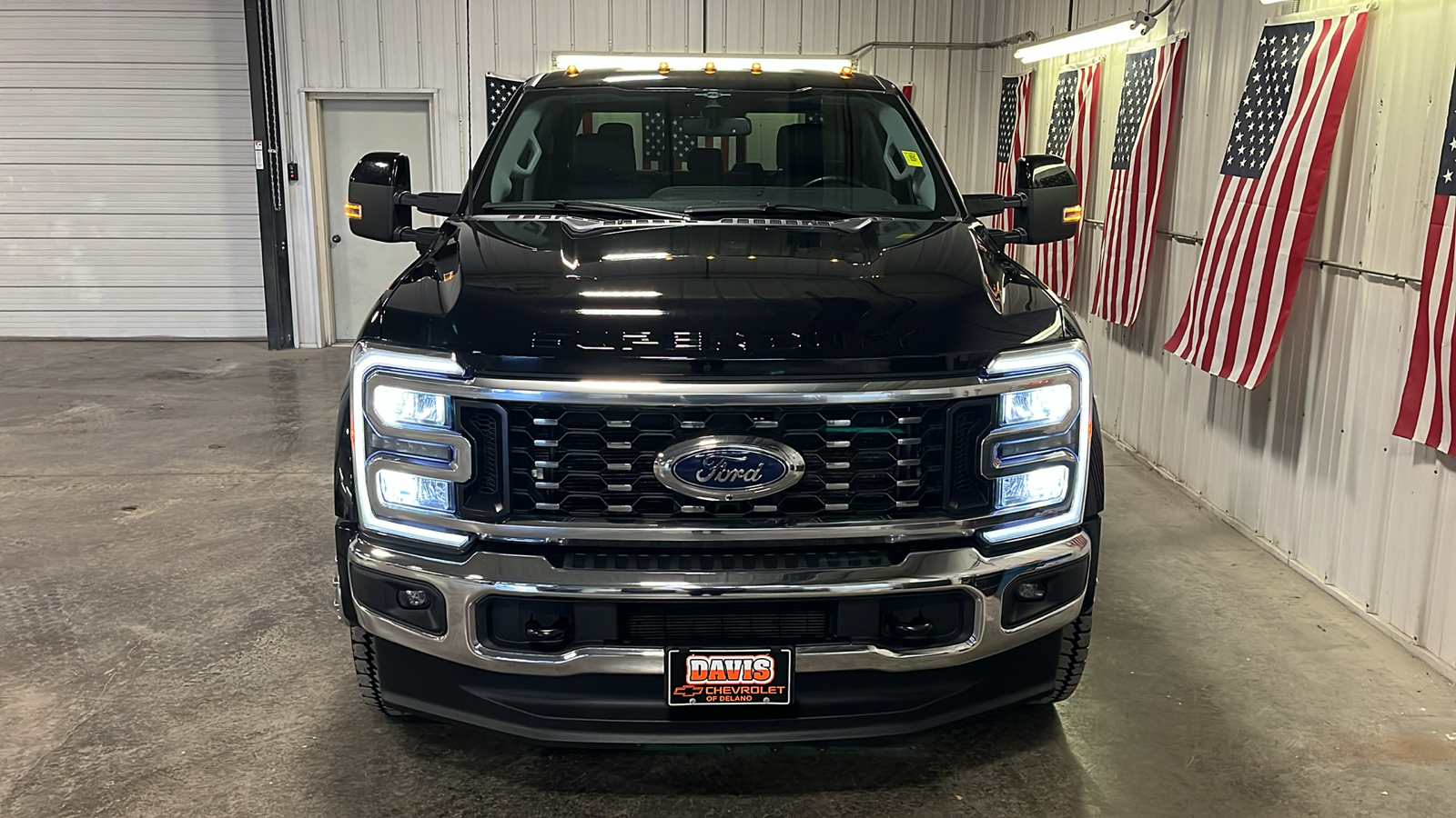 2023 Ford Super Duty F-450 DRW LARIAT 8