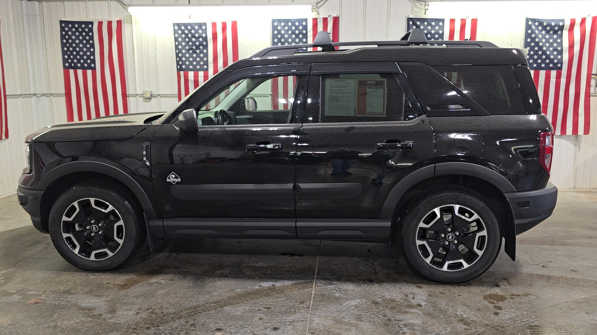 2021 Ford Bronco Sport Outer Banks 3