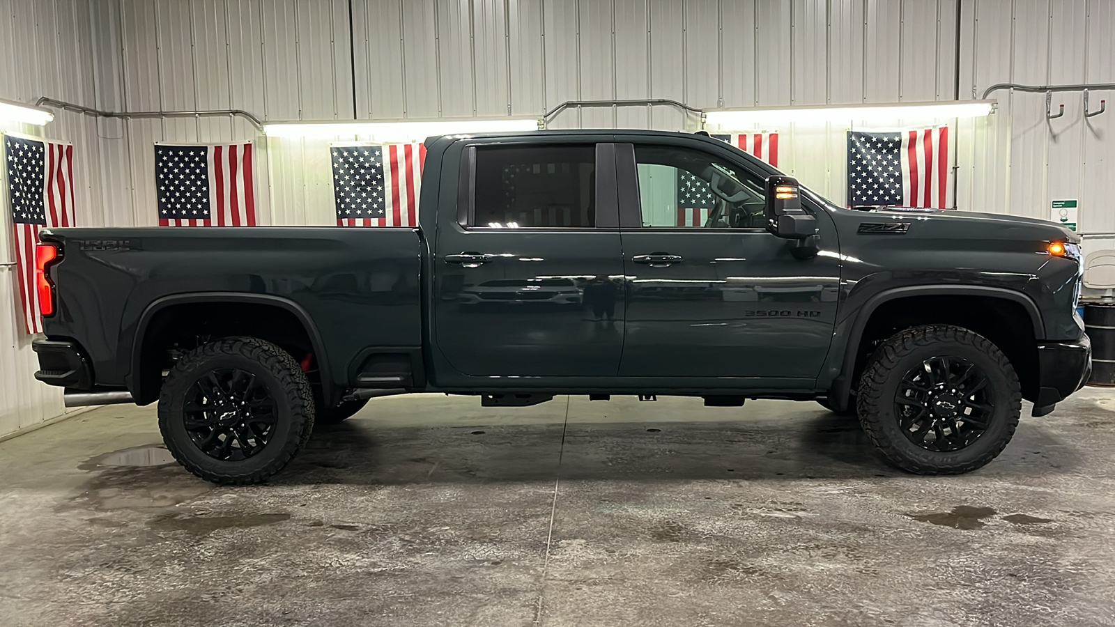 2025 Chevrolet Silverado 3500HD LT 2