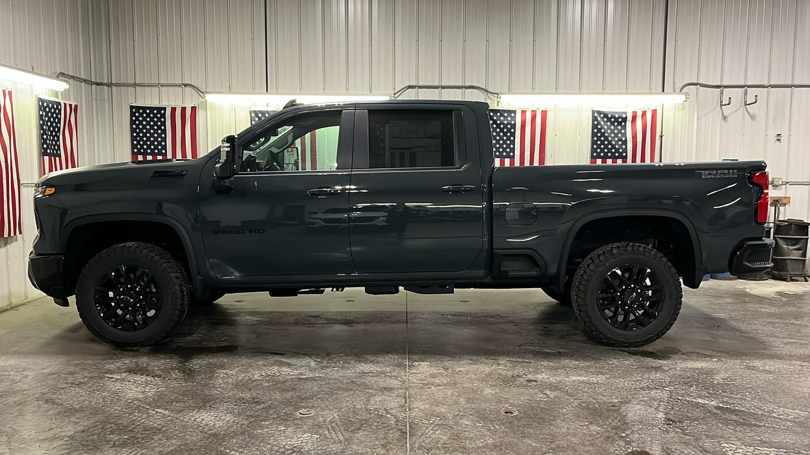 2025 Chevrolet Silverado 3500HD LT 6