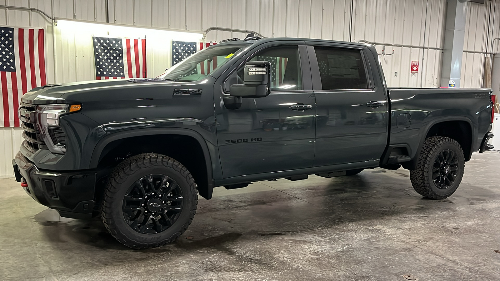 2025 Chevrolet Silverado 3500HD LT 7