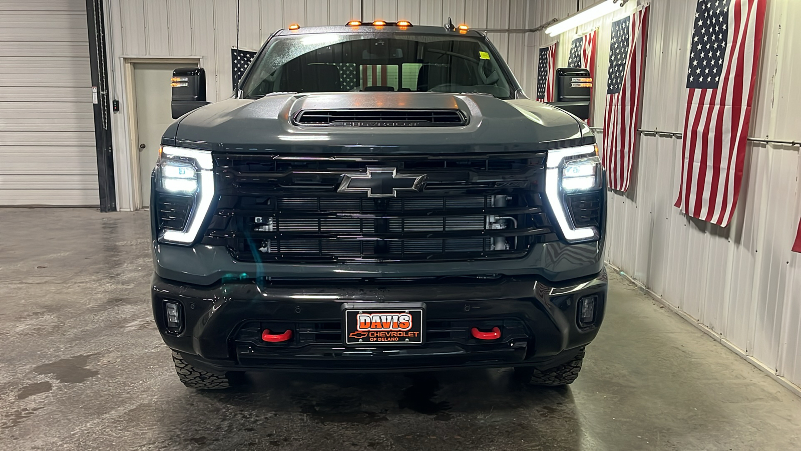 2025 Chevrolet Silverado 3500HD LT 8