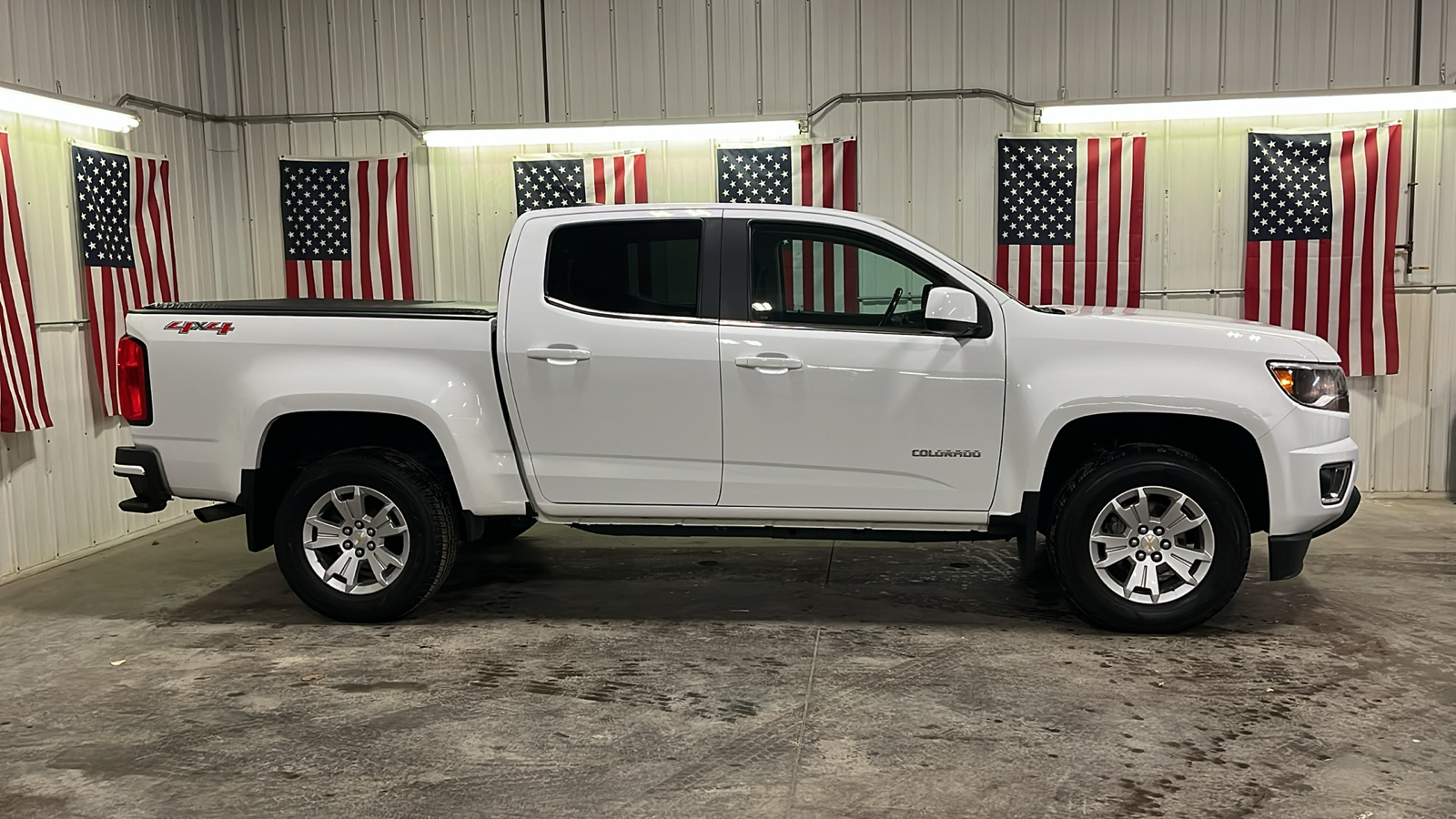 2017 Chevrolet Colorado 4WD LT 2