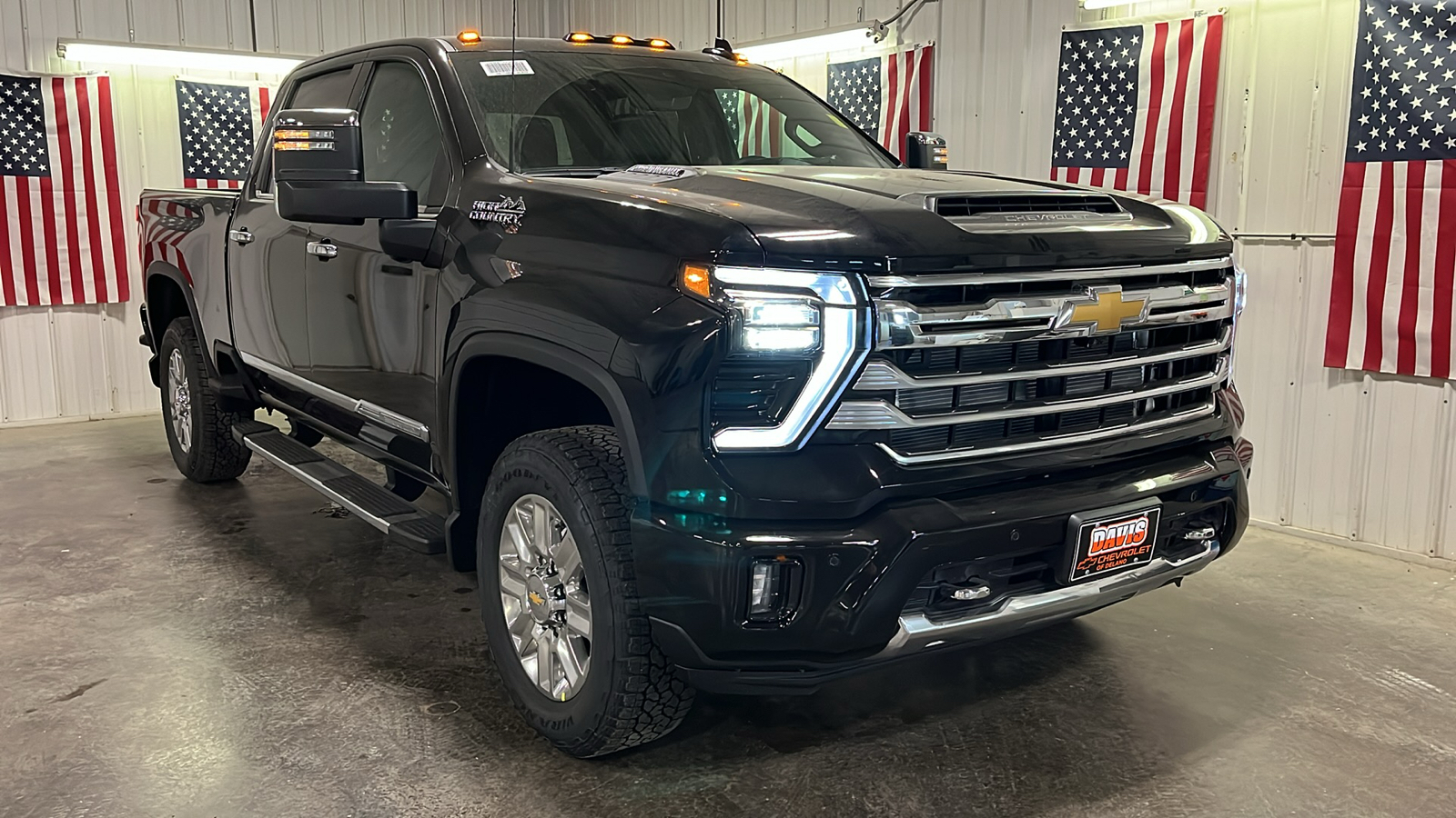 2025 Chevrolet Silverado 3500HD High Country 1