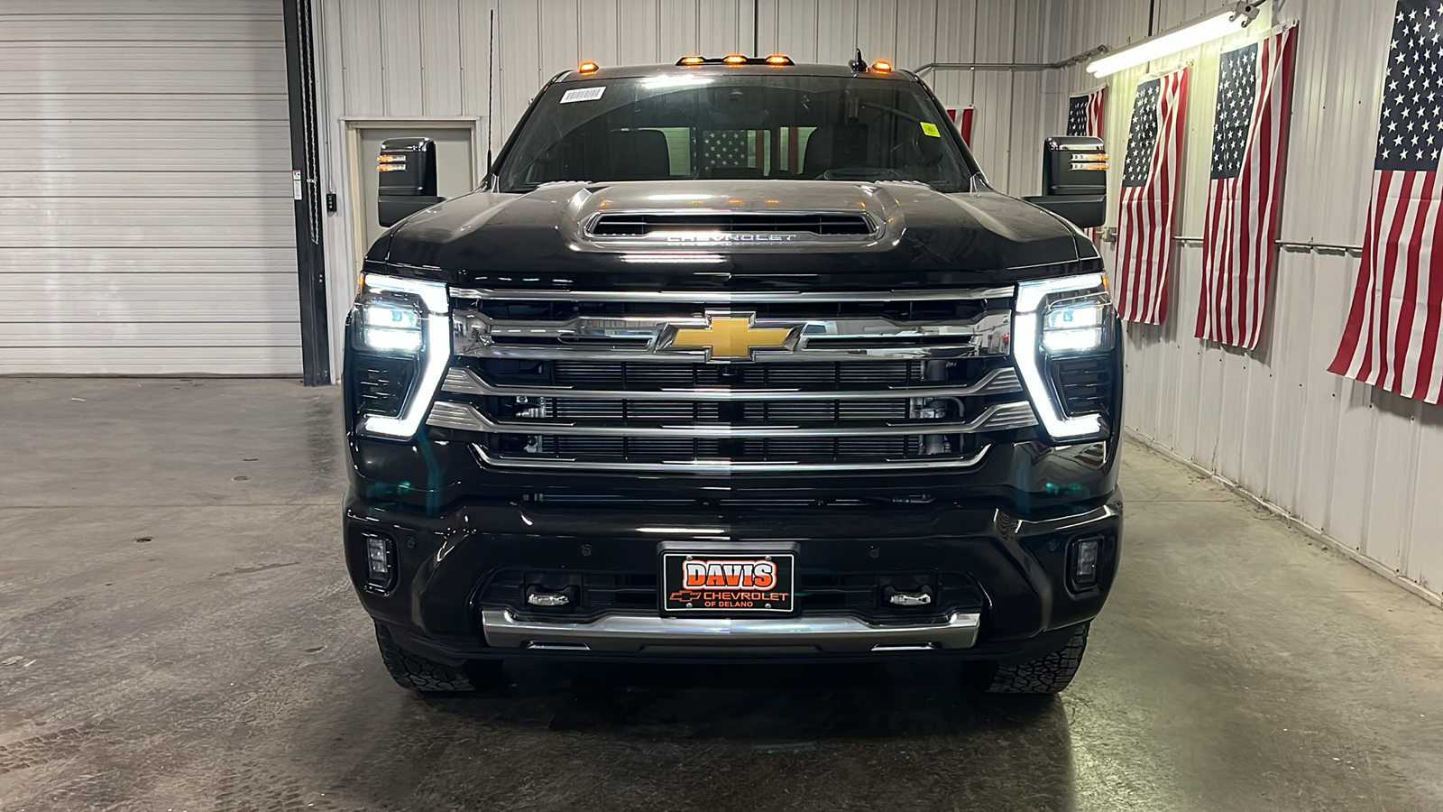 2025 Chevrolet Silverado 3500HD High Country 8