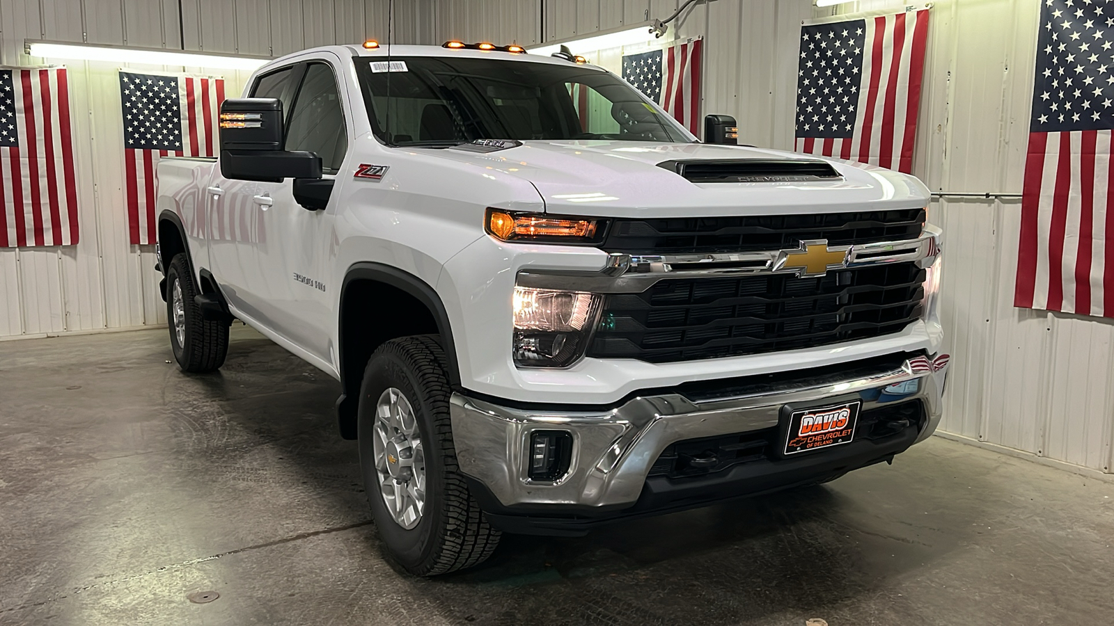 2025 Chevrolet Silverado 3500HD LT 1