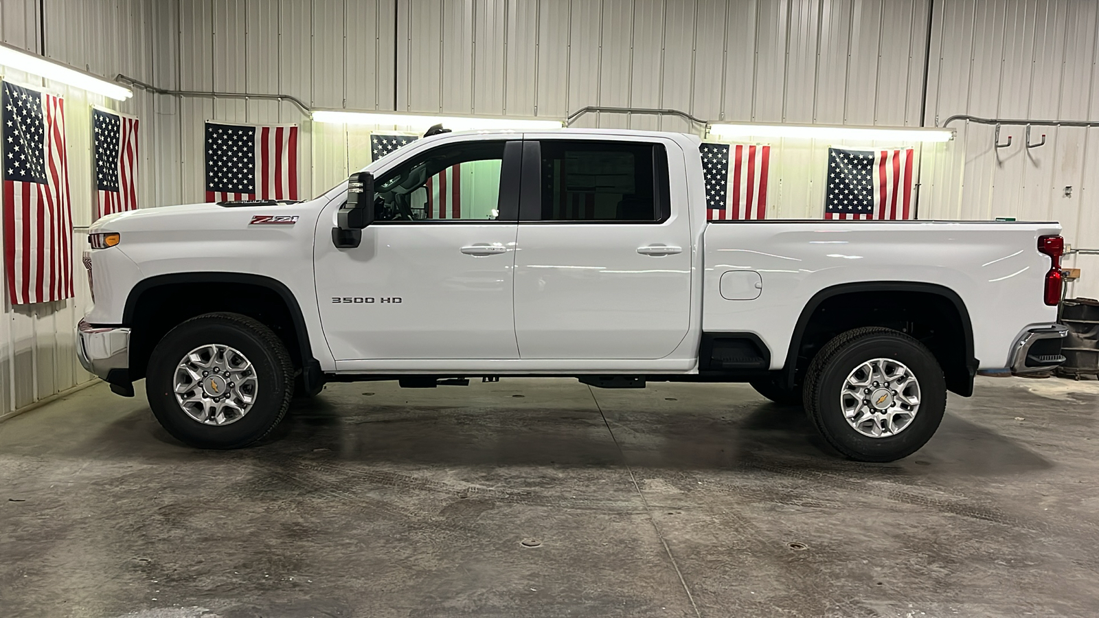 2025 Chevrolet Silverado 3500HD LT 6