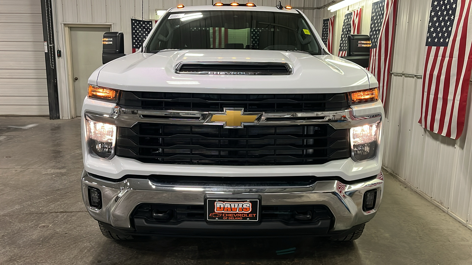 2025 Chevrolet Silverado 3500HD LT 8