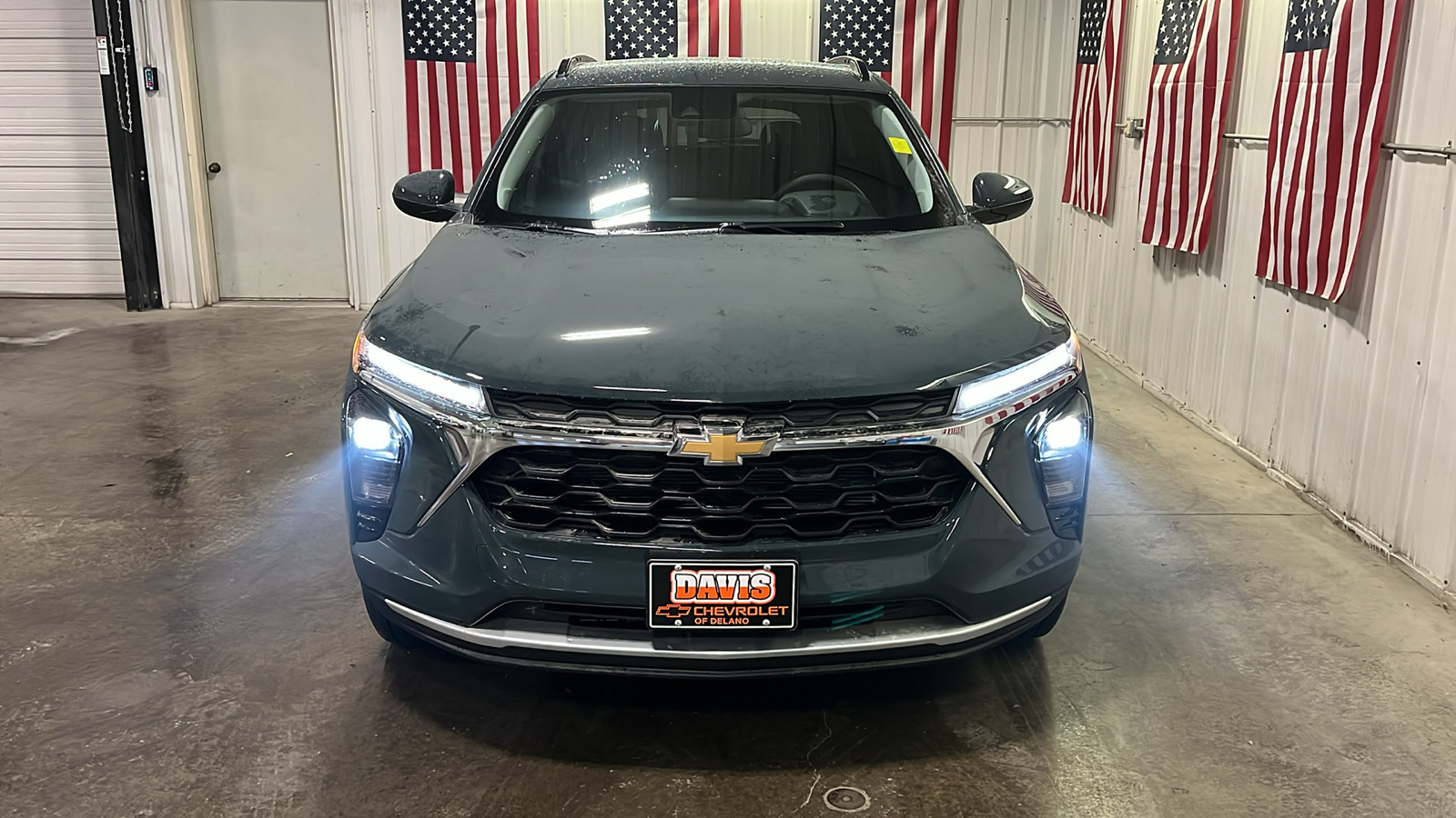 2025 Chevrolet Trax LT 8