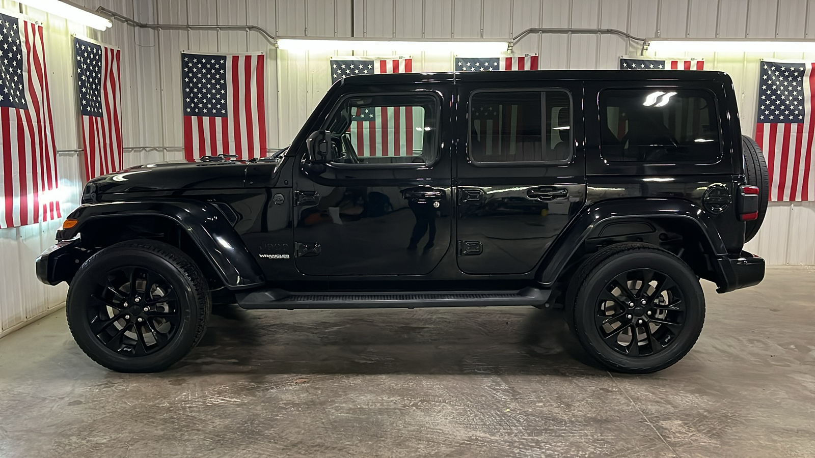 2021 Jeep Wrangler Unlimited Sahara High Altitude 6