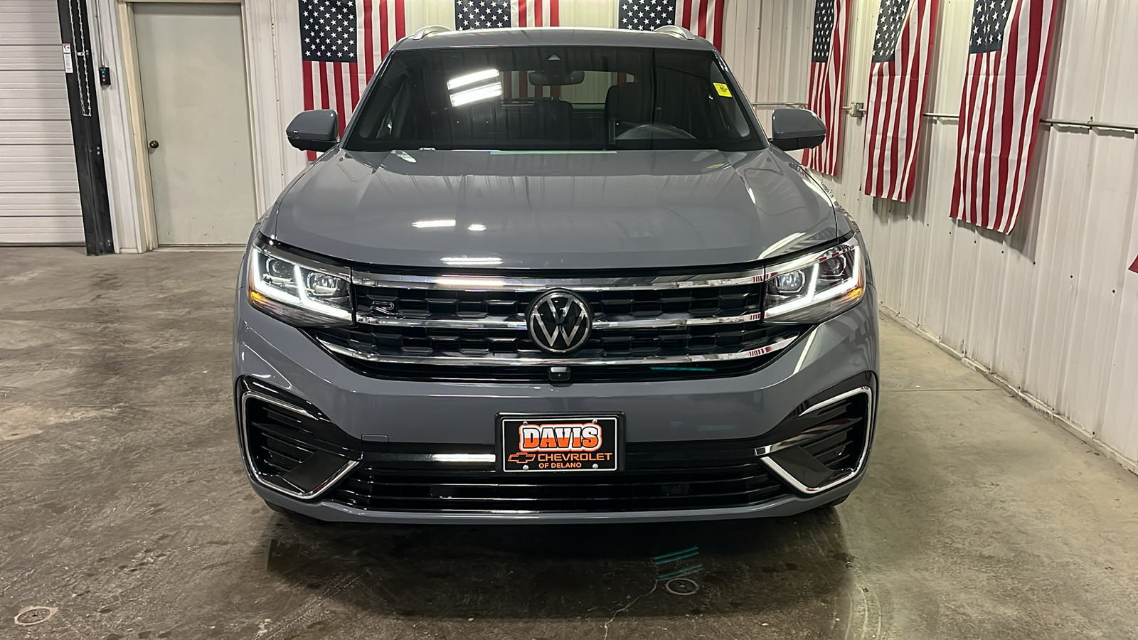 2020 Volkswagen Atlas Cross Sport 3.6L V6 SEL Premium R-Line 8