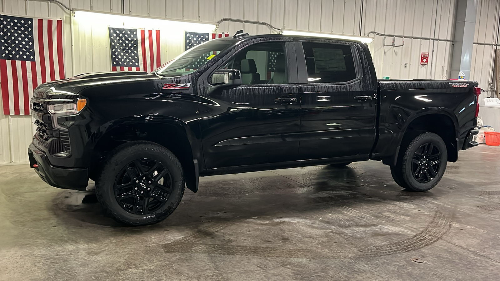 2025 Chevrolet Silverado 1500 LT Trail Boss 7