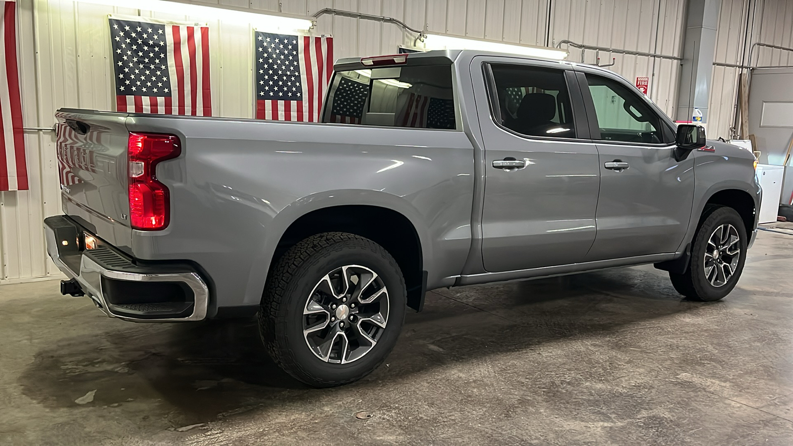 2024 Chevrolet Silverado 1500 LT 3