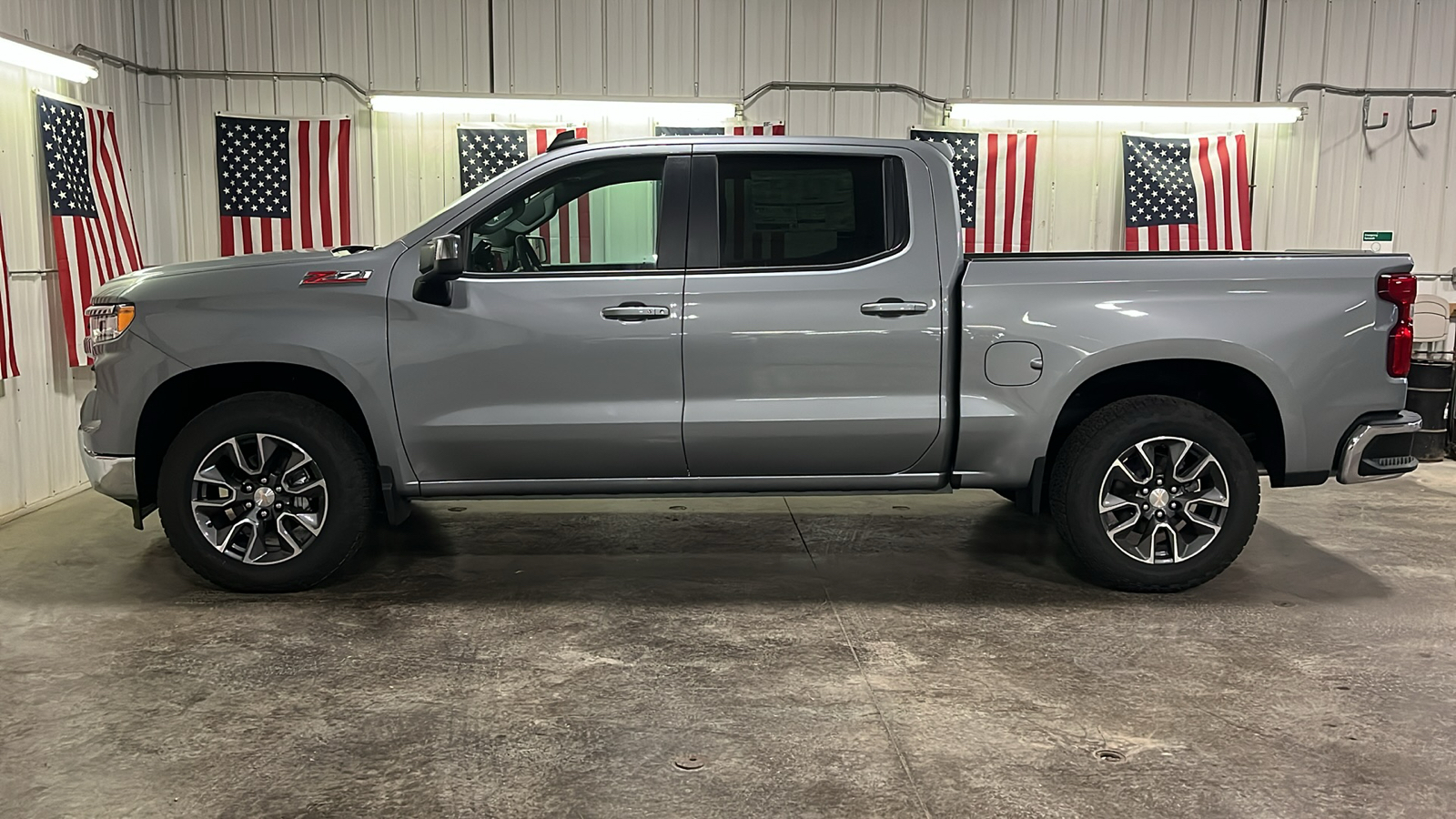 2024 Chevrolet Silverado 1500 LT 6