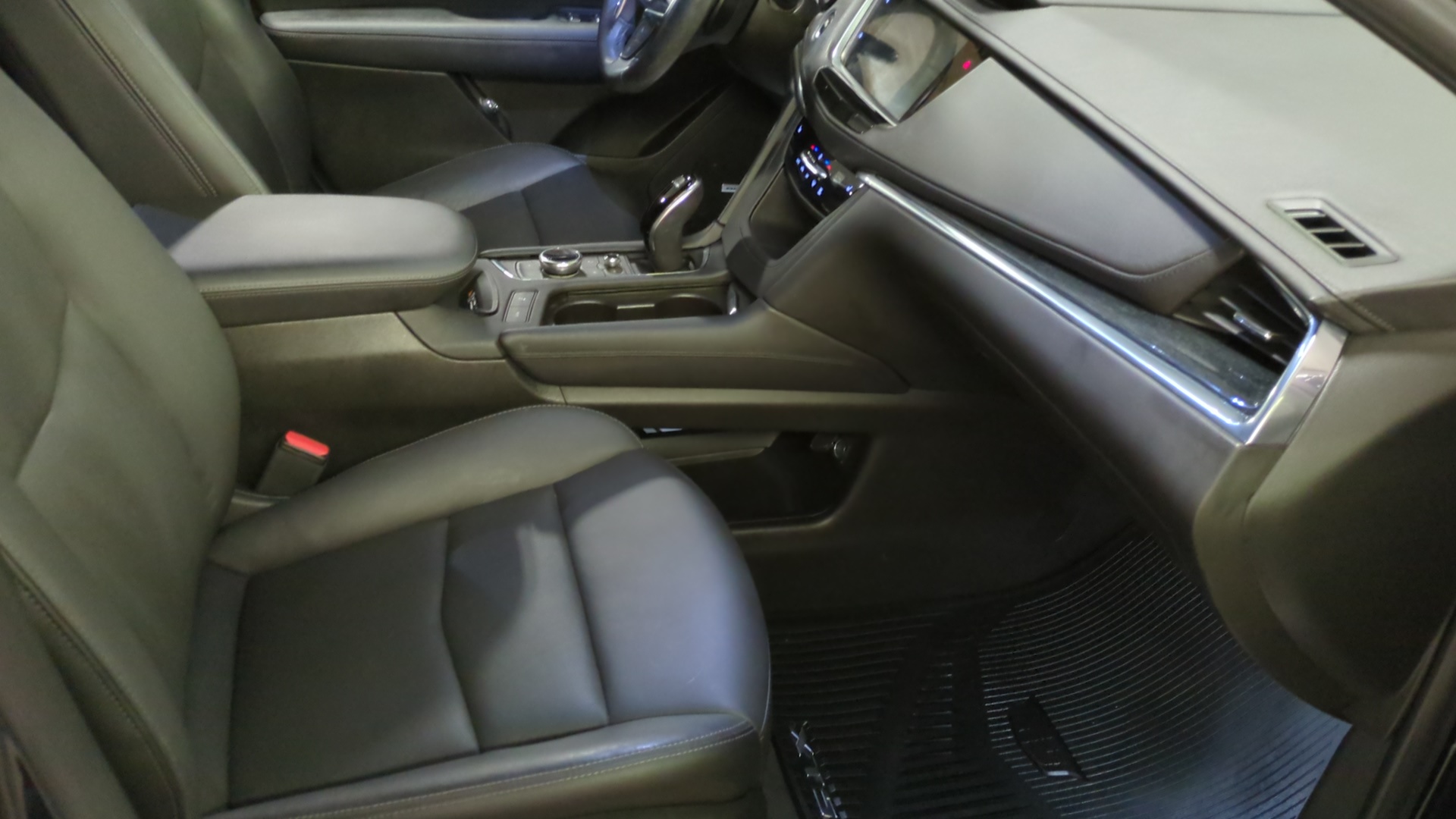 2021 Cadillac XT5 AWD Premium Luxury 22