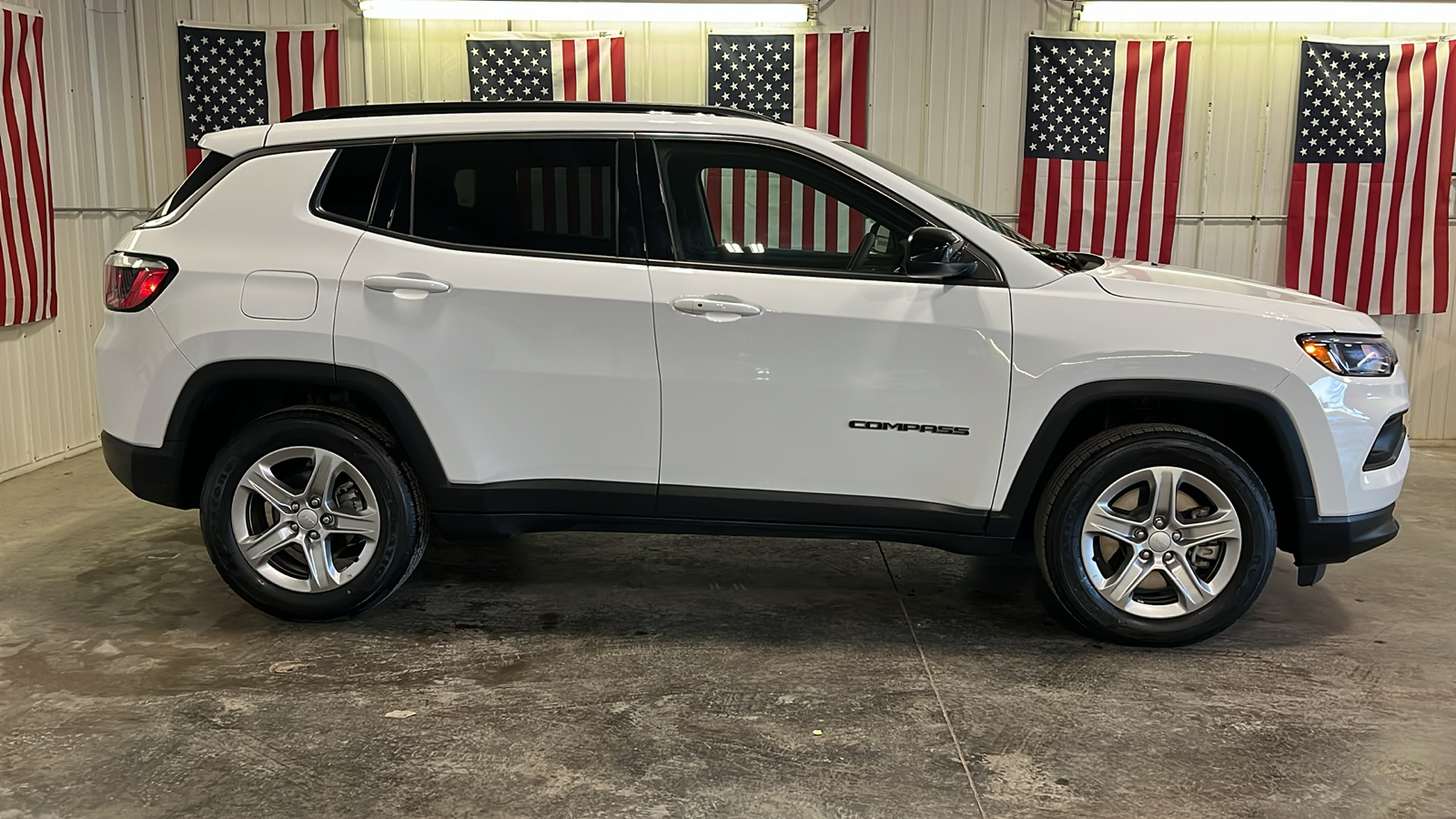 2023 Jeep Compass Latitude 2