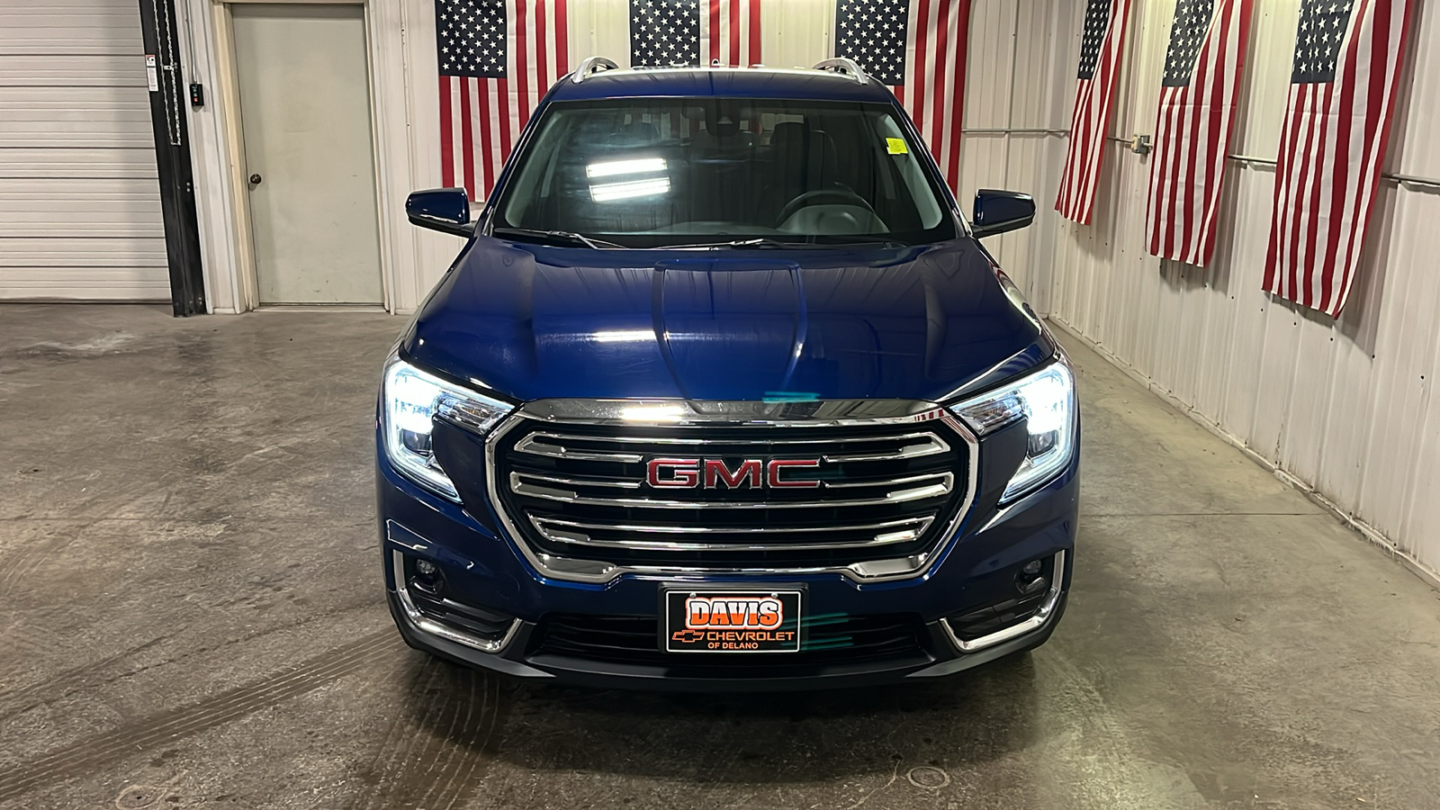 2023 GMC Terrain SLT 8