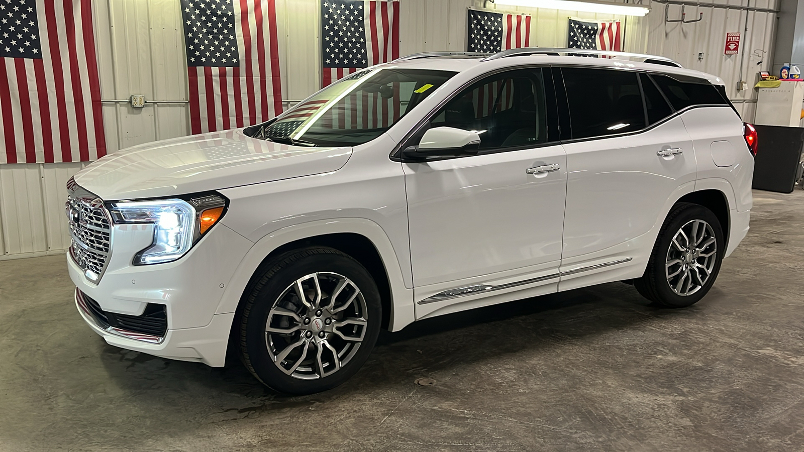 2023 GMC Terrain Denali 7