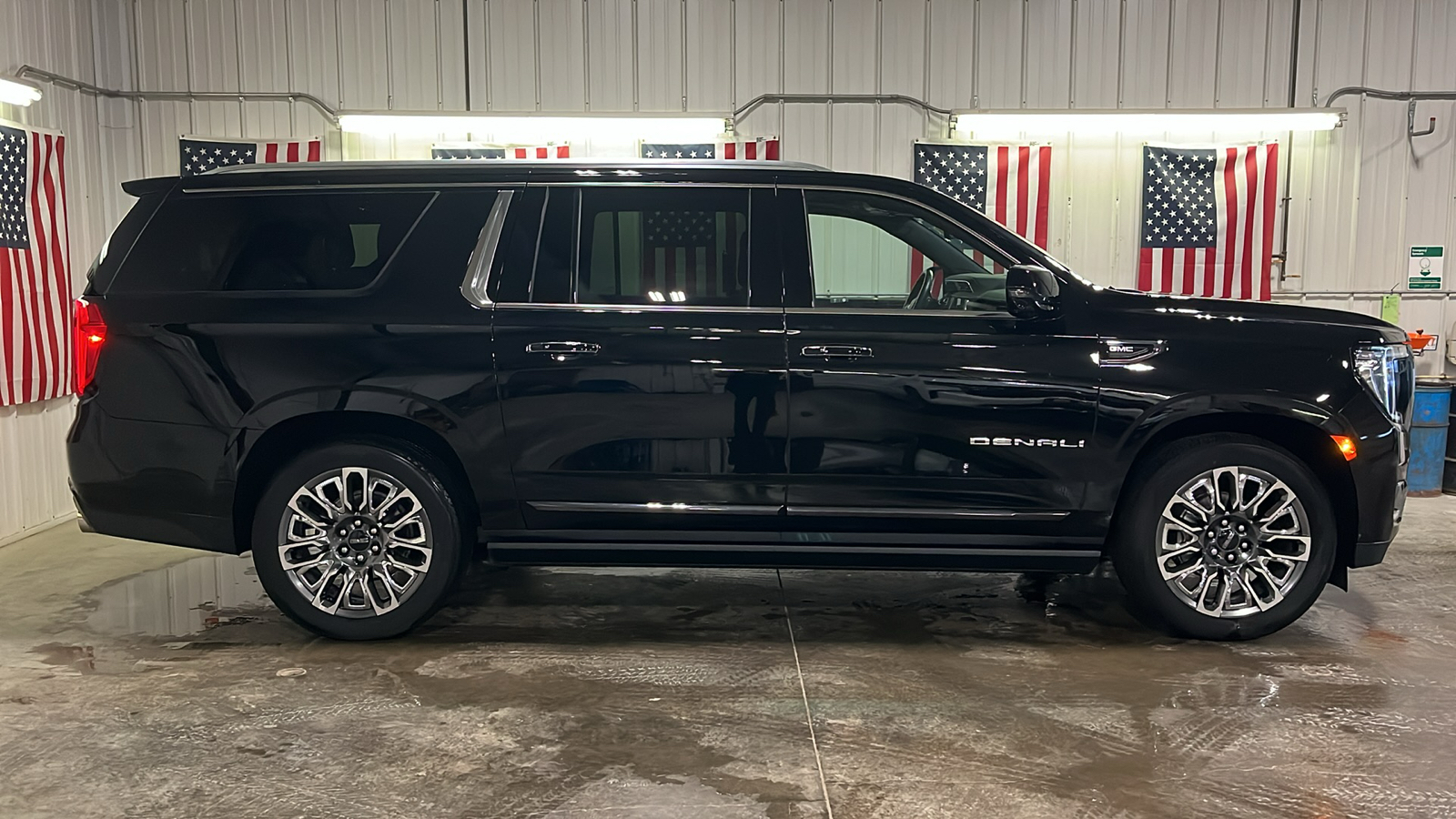 2024 GMC Yukon XL Denali Ultimate 2