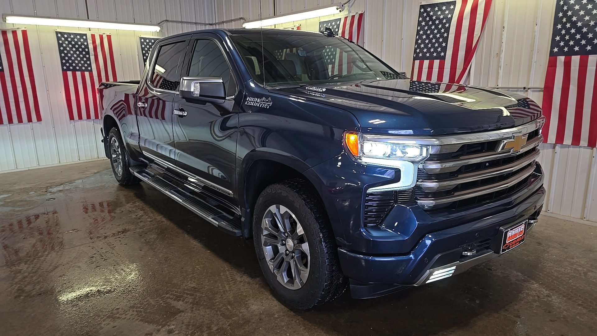 2022 Chevrolet Silverado 1500 High Country 1