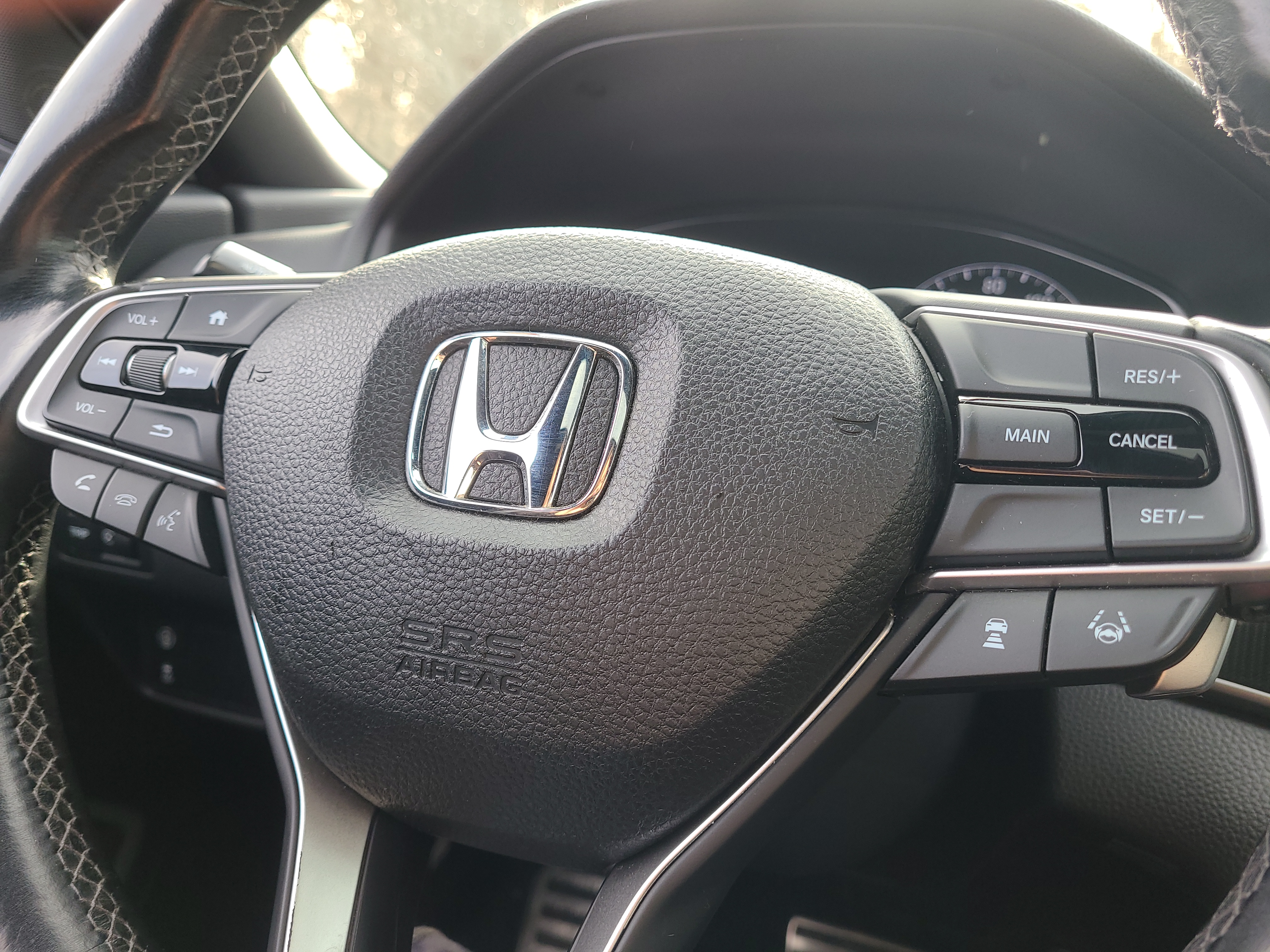 2018 Honda Accord Sedan  22