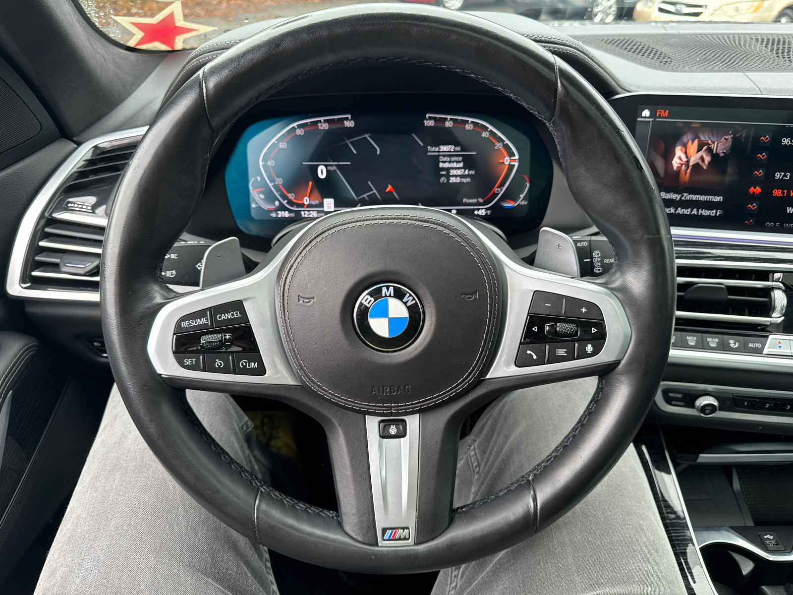 2022 BMW X7 xDrive40i 21