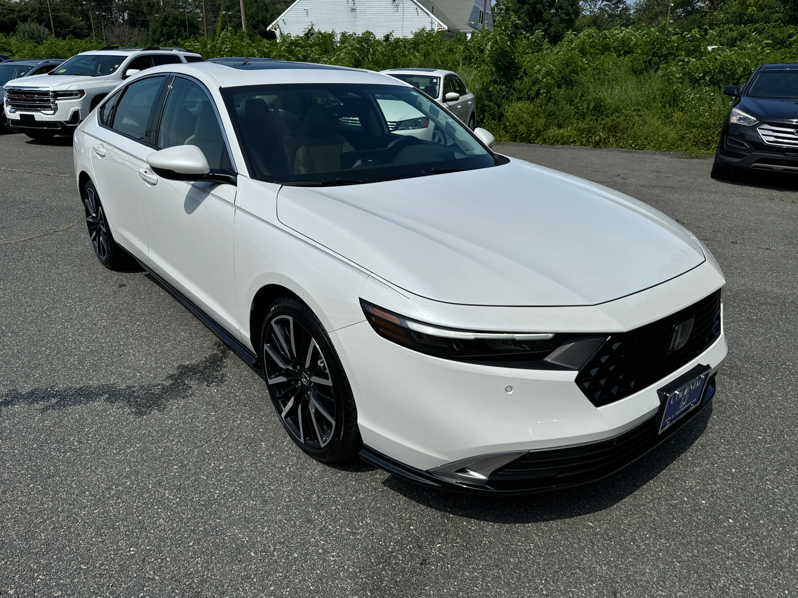 2023 Honda Accord Hybrid Touring 8